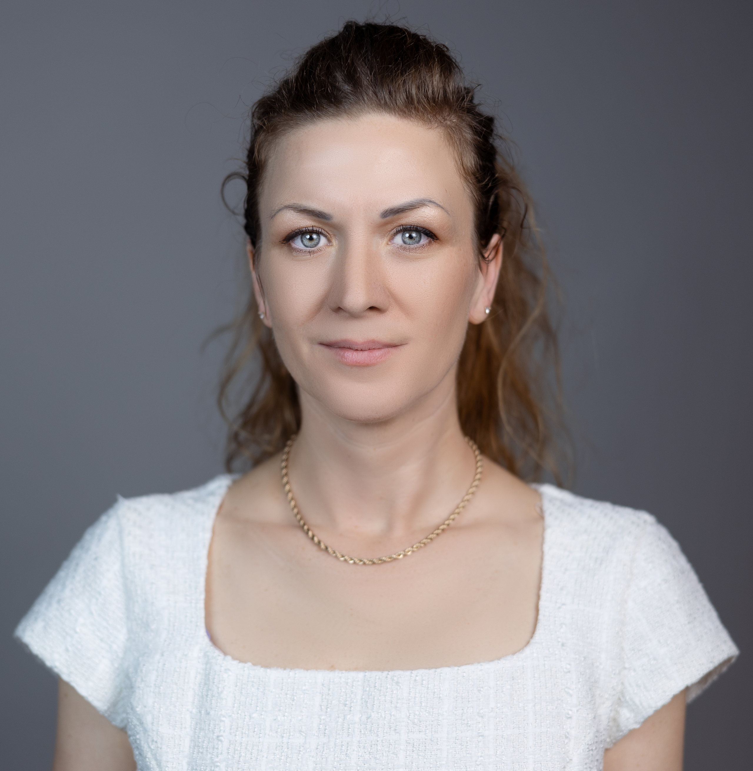 CORPORATE. Louisa Lewis |Shenzhen-based Photographer & Videographer