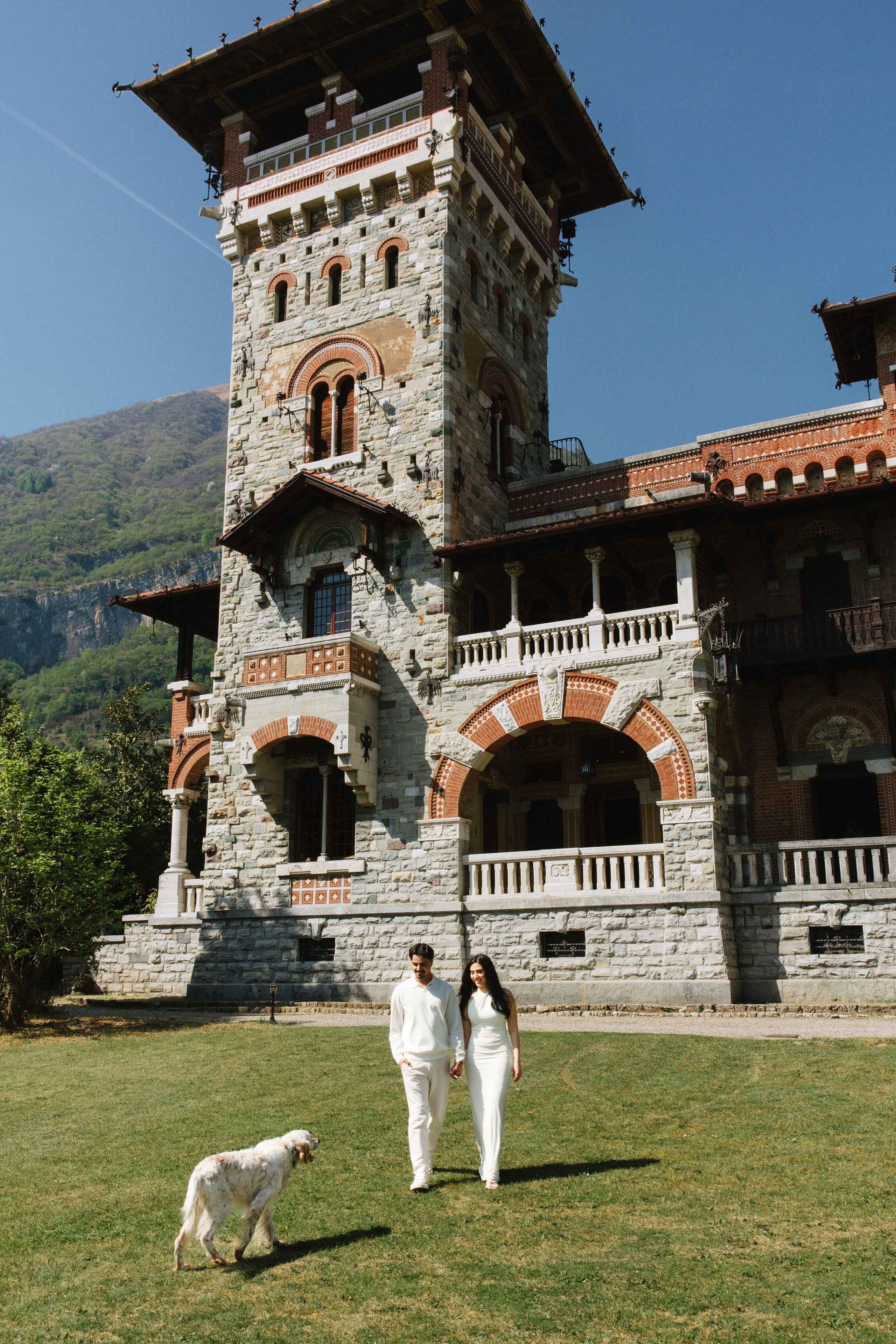 Vish & Kajal. Wedding photographer in Italy