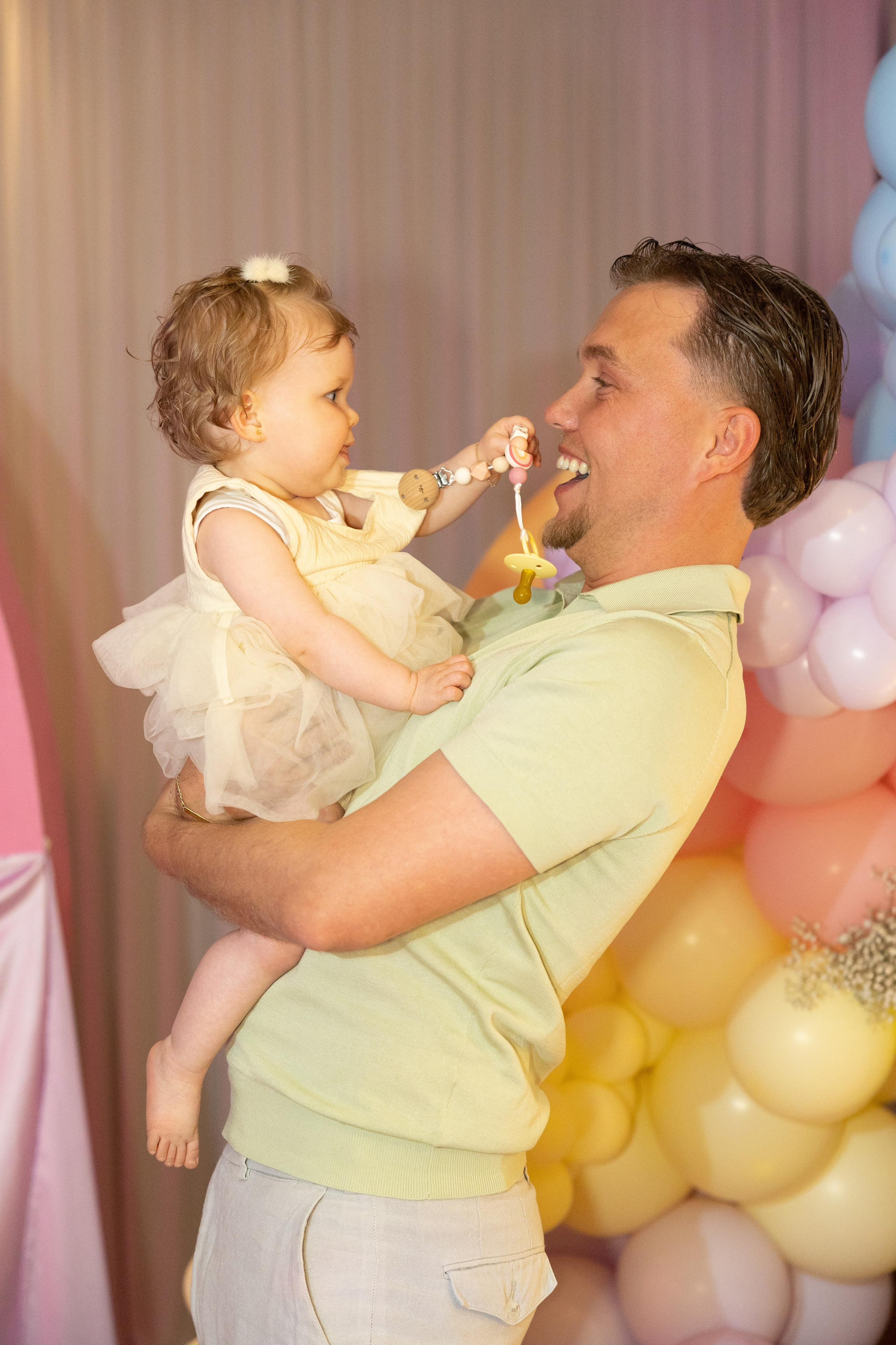 1 st Birthday. Portrait and Family Photographer in Netherlands