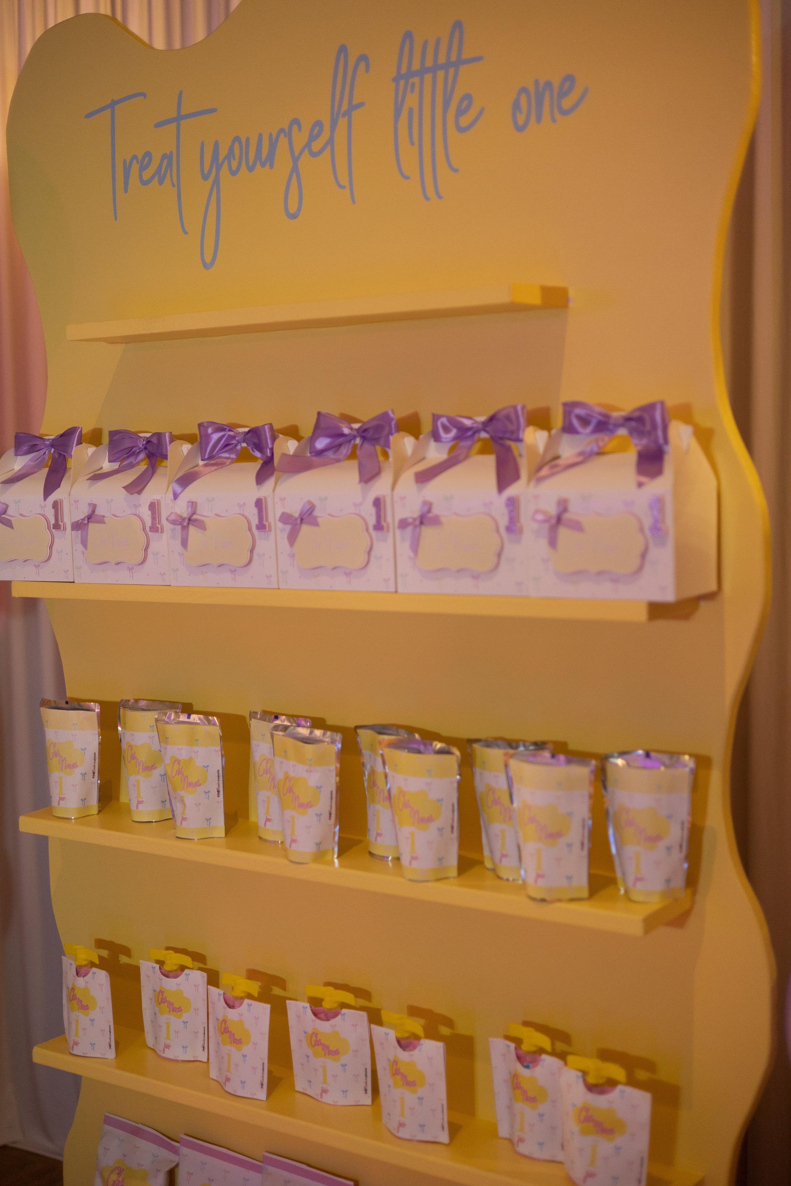 1 st Birthday. Portrait and Family Photographer in Netherlands