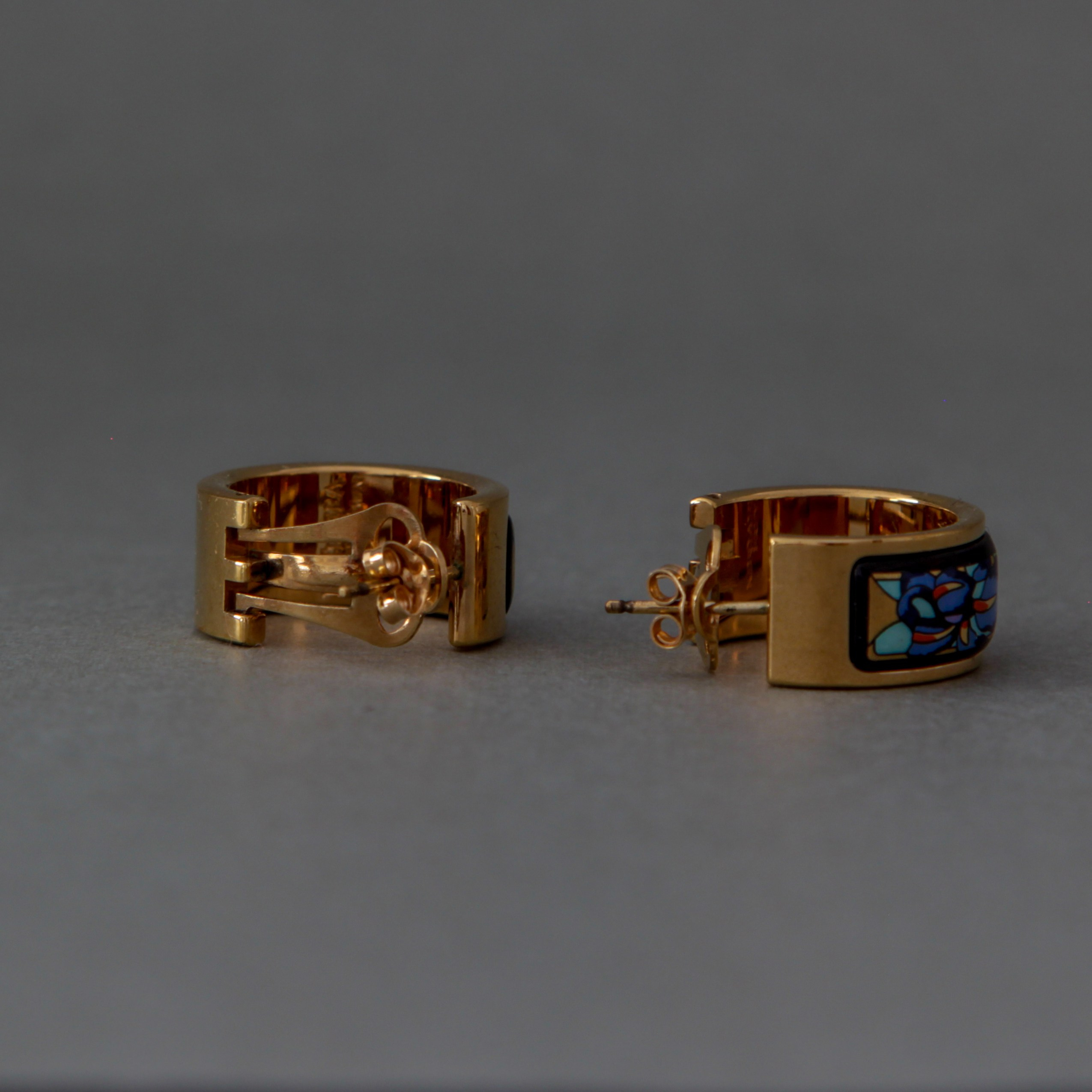 Freywille. Современнные и актикварные украшения в Барселоне, Москве и Санкт-Петербурге