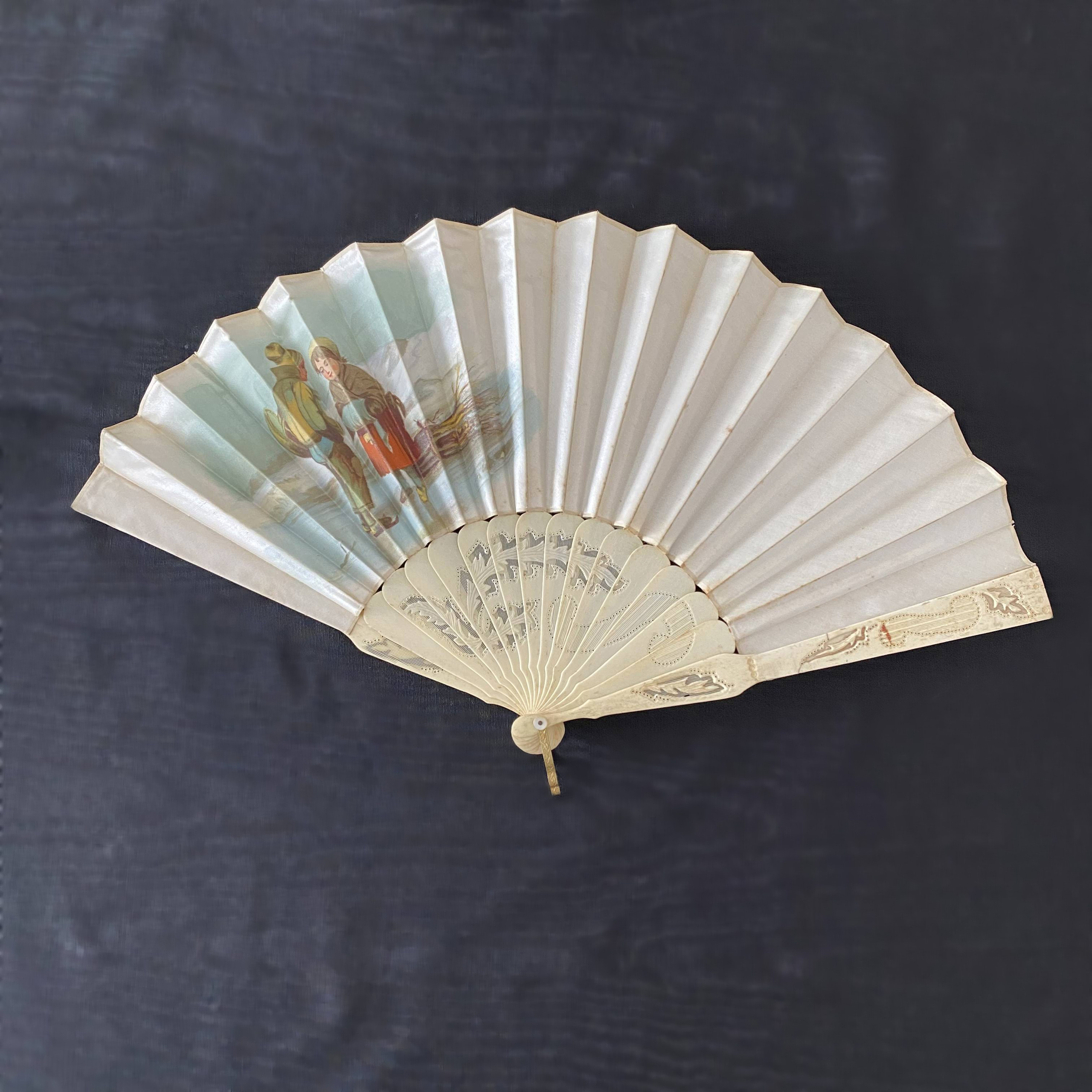 Fanholland. Современнные и актикварные украшения в Барселоне, Москве и Санкт-Петербурге