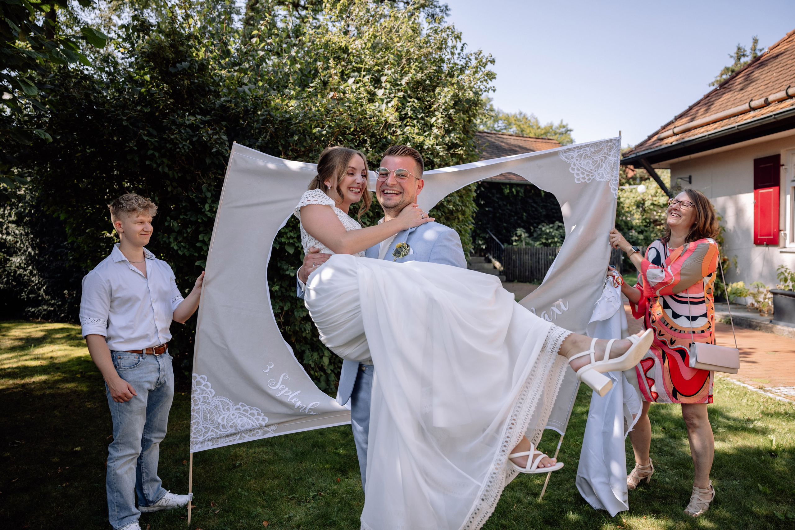Gilching: Vanessa und Maxi. Hochzeitsfotograf München Taufe Familienfotograf Tanja Mauke