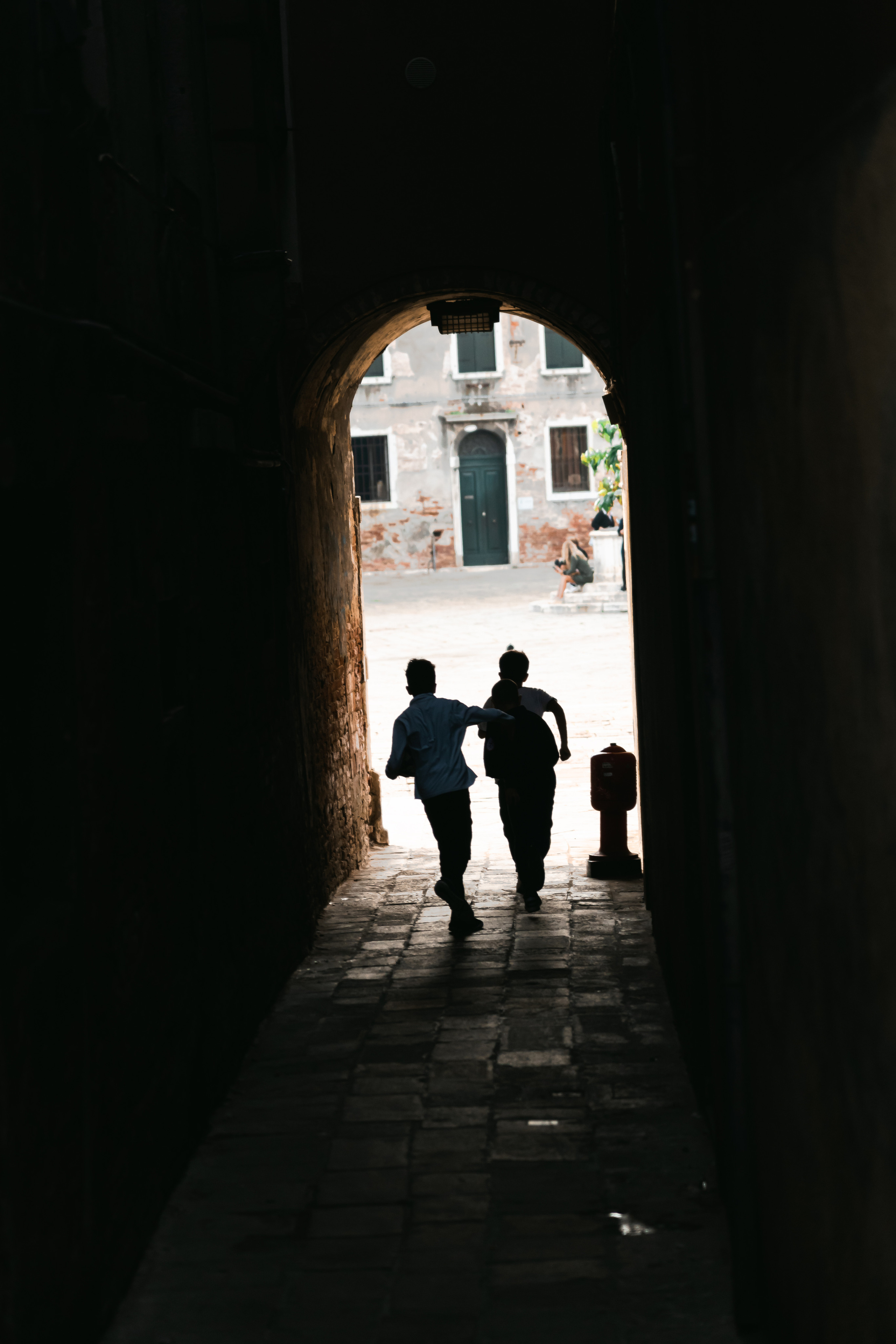 Contacts. Production Services NV Visual