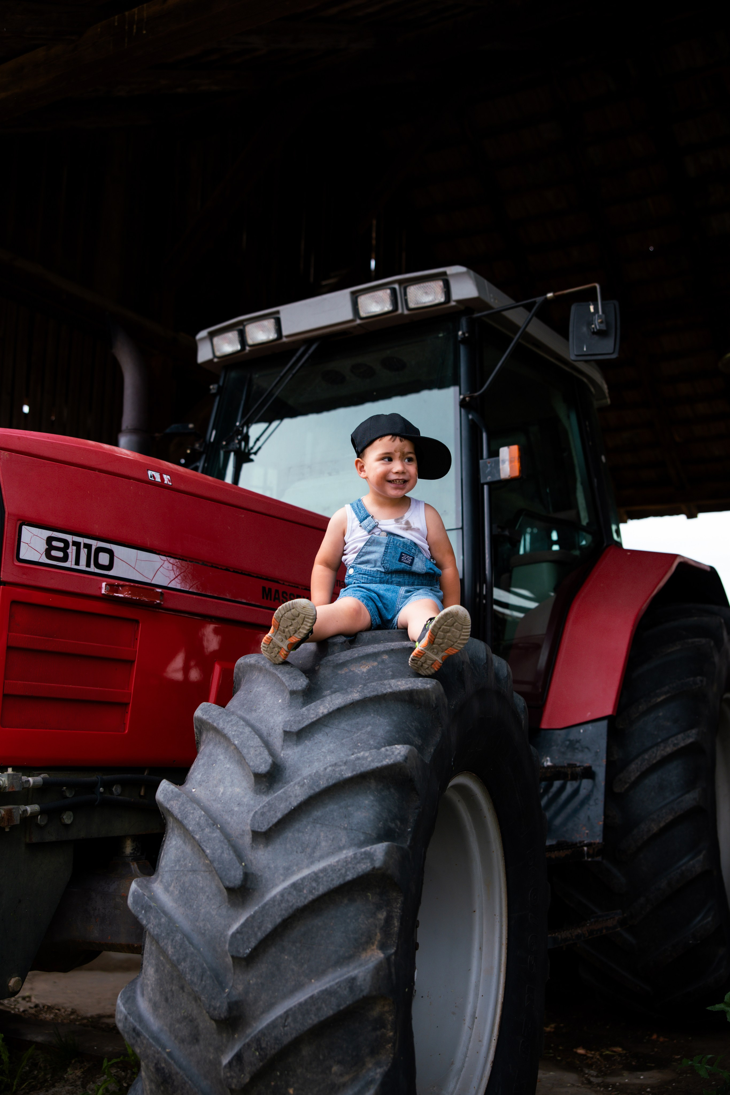 Ședințe foto aniversare. Portré 📸 Photographer | Newborn photos • Maternity photos • Engagements • Weddings • Events • Portraits • Families • Birthdays • Parties