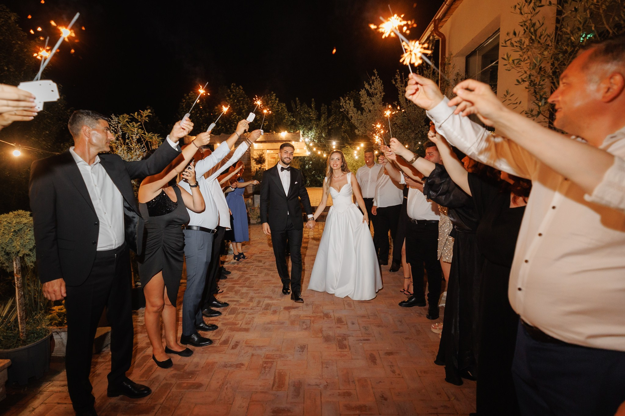 Mihaela si Nicolae - Nunta in locatie in aer liber la Nouvelle Events. Fotograf nunta Bucuresti - Manu Ivanciu | Fotograf botez