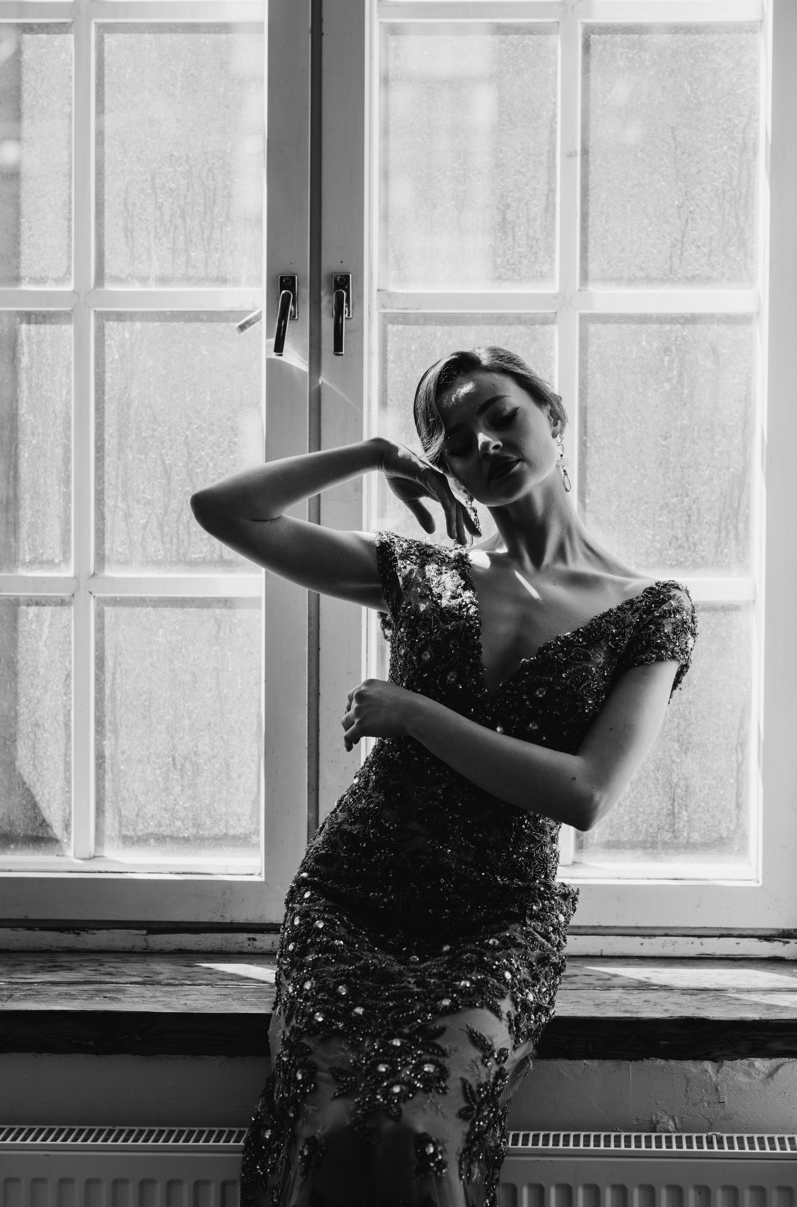 Riikka Couture, Riikka Ikäheimo, Violetta Keller, Portrait, Dancer. Wedding and potrait photographer in Helsinki Vickan O