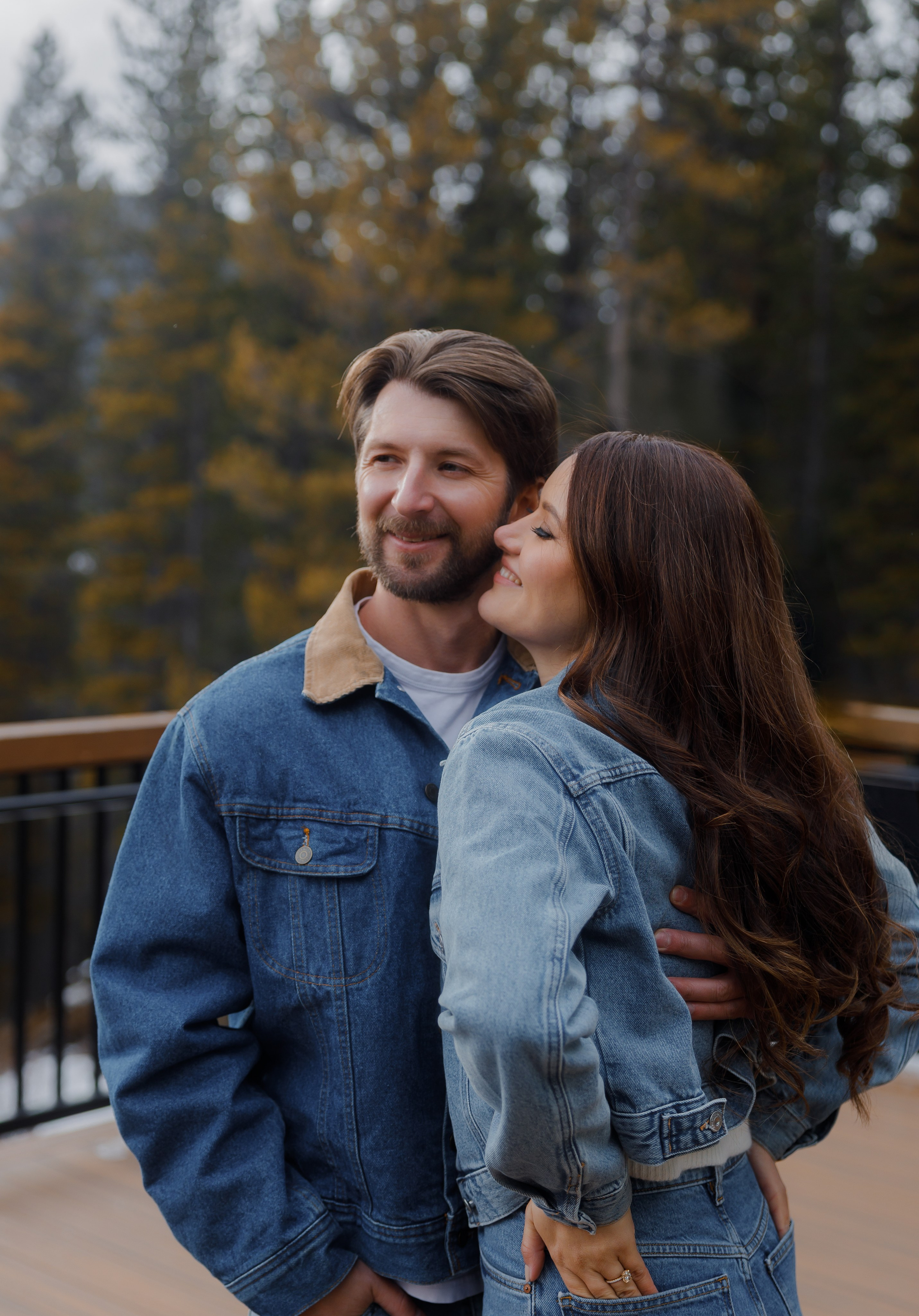 Ski engagement session. Home