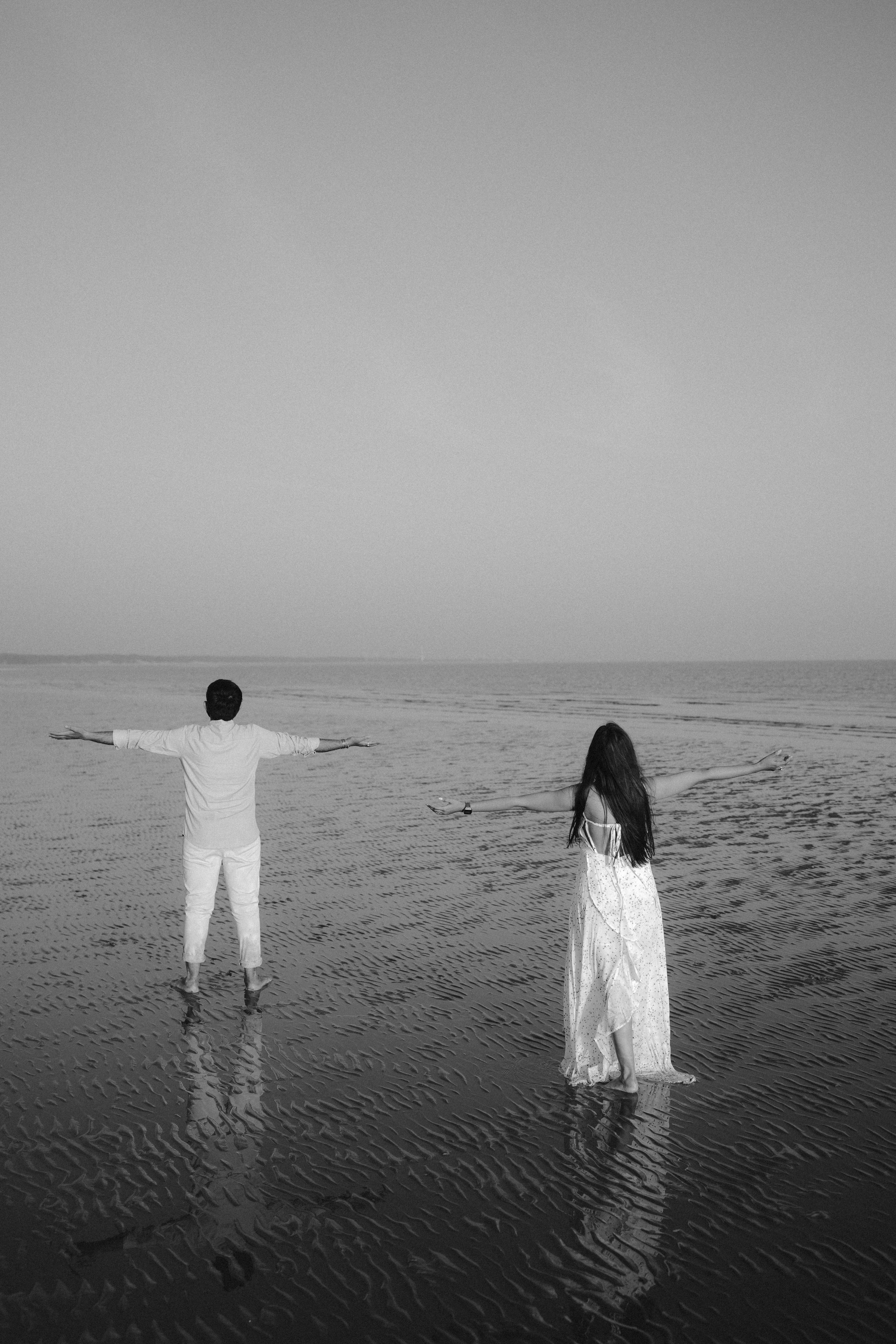 COUPLE SESSIONS. Love Emotions Weddings