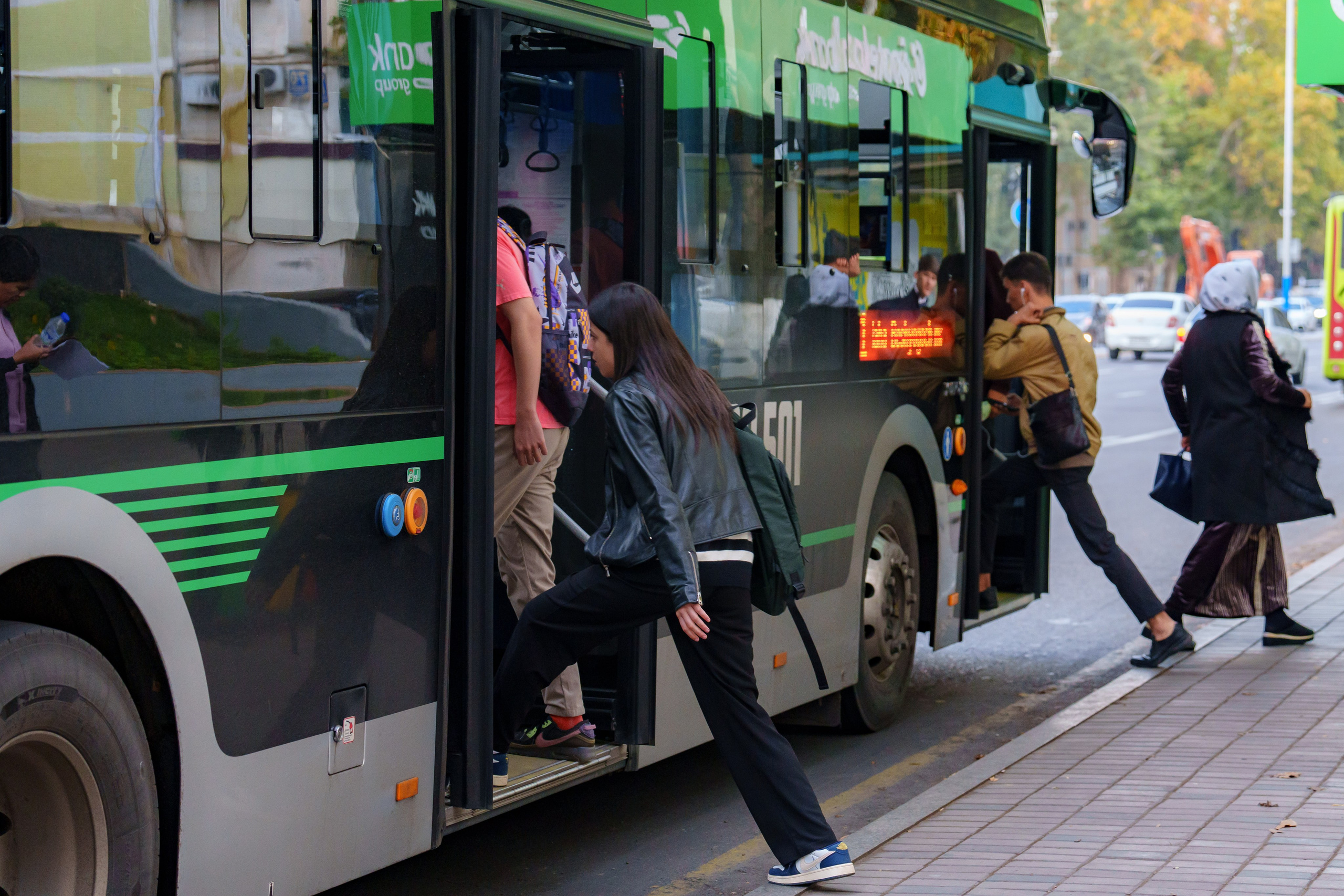 Электробус. Георгий Намазов | Фотограф в Ташкенте