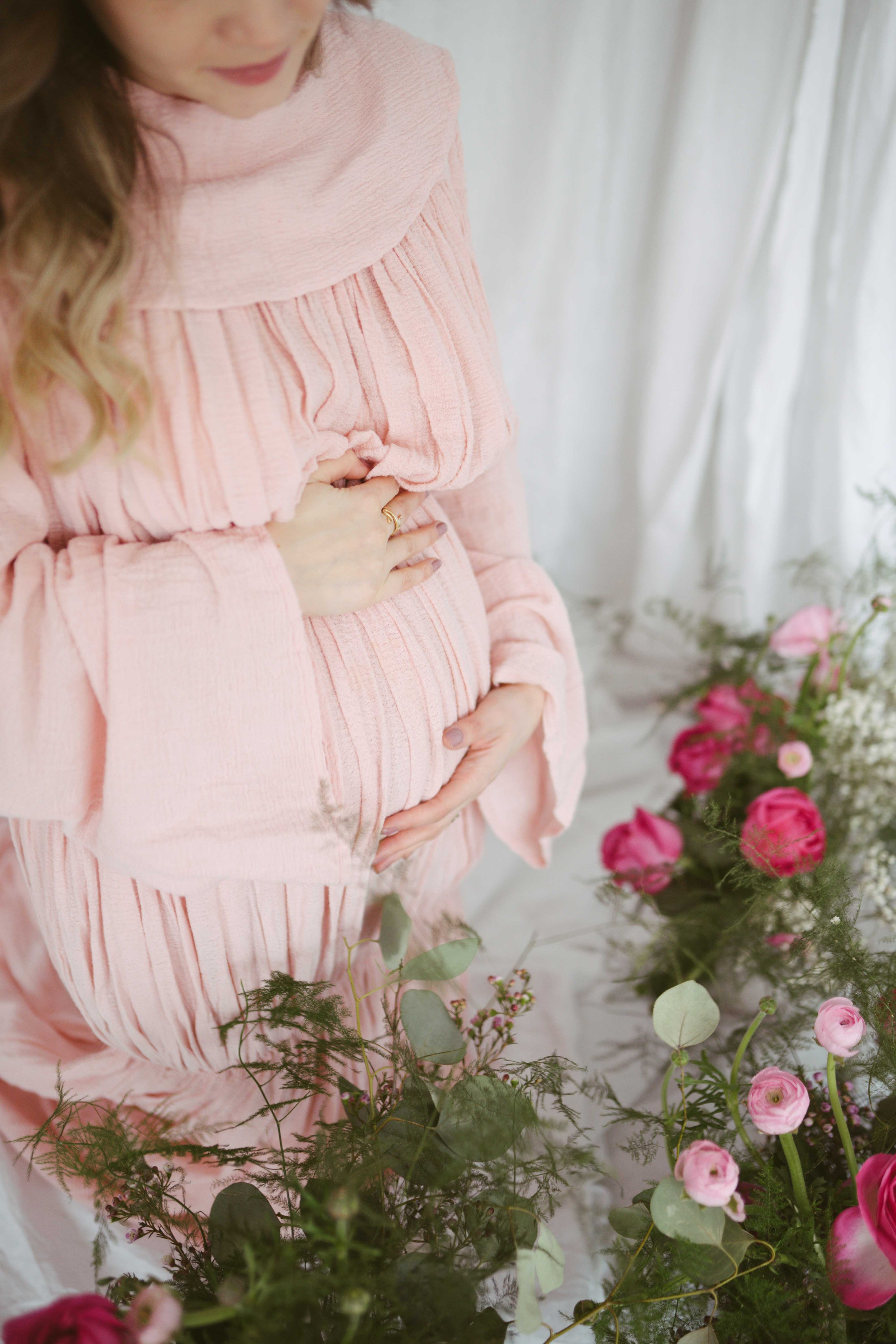 Madalina Beda- Artist vizual, fotograf, doula la nastere, consultant babywearing Brasov si in toata tara