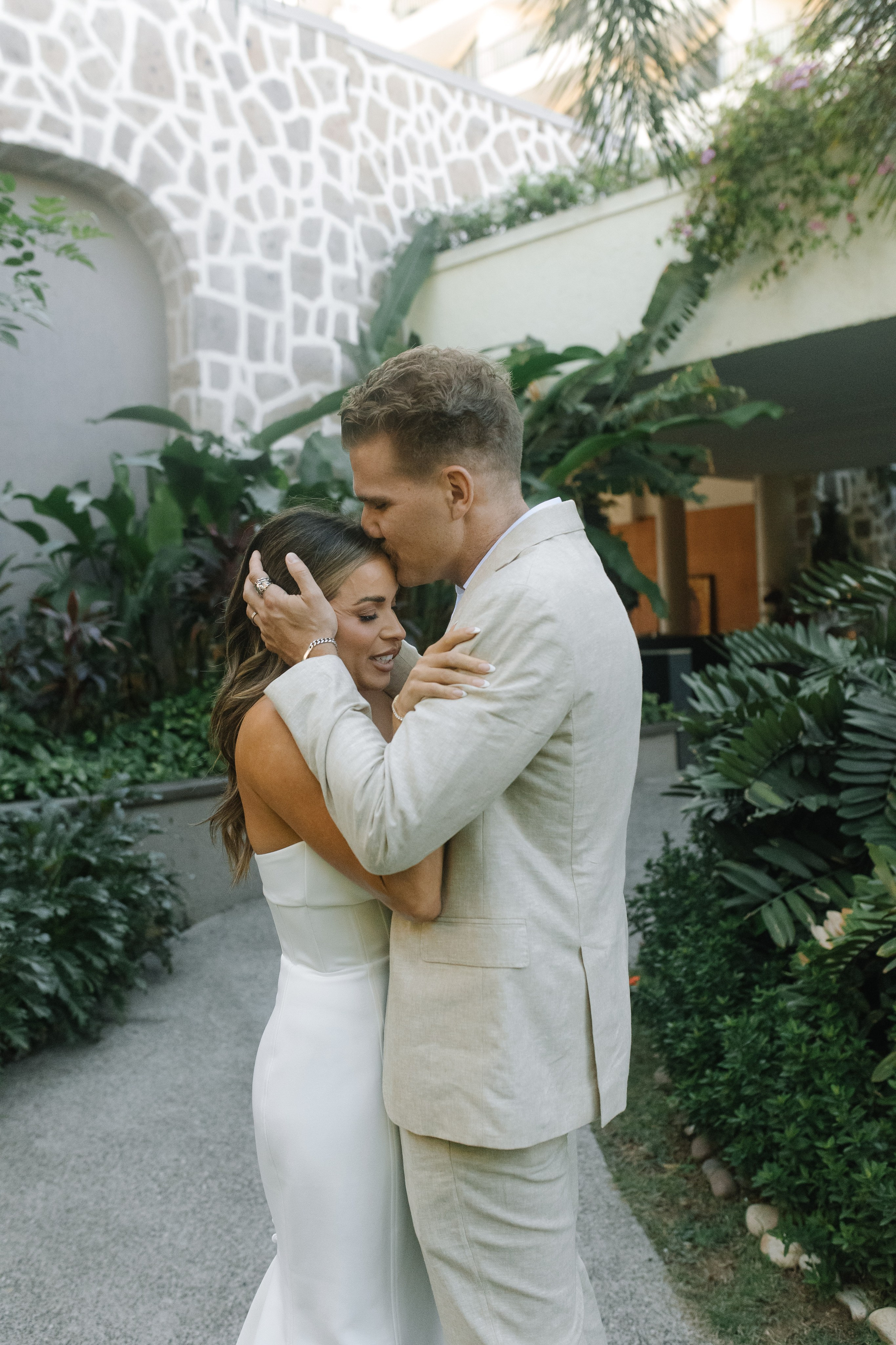 Marriott Puerto Vallarta Resort and Spa. Wedding photographer Mexico Sayulita Puerto Vallarta Punta Mita Cabo