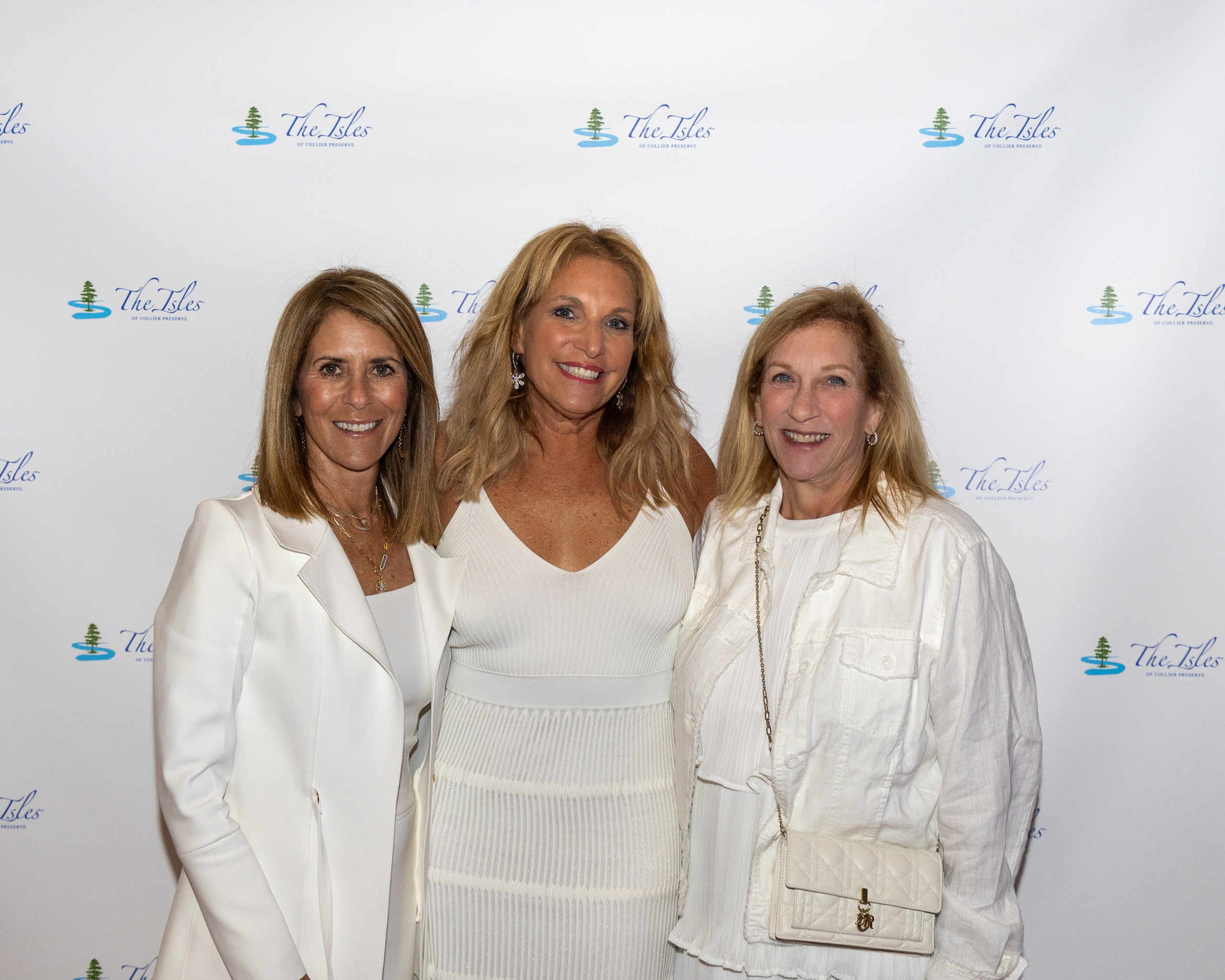 The Isles White Party. Out and About 239