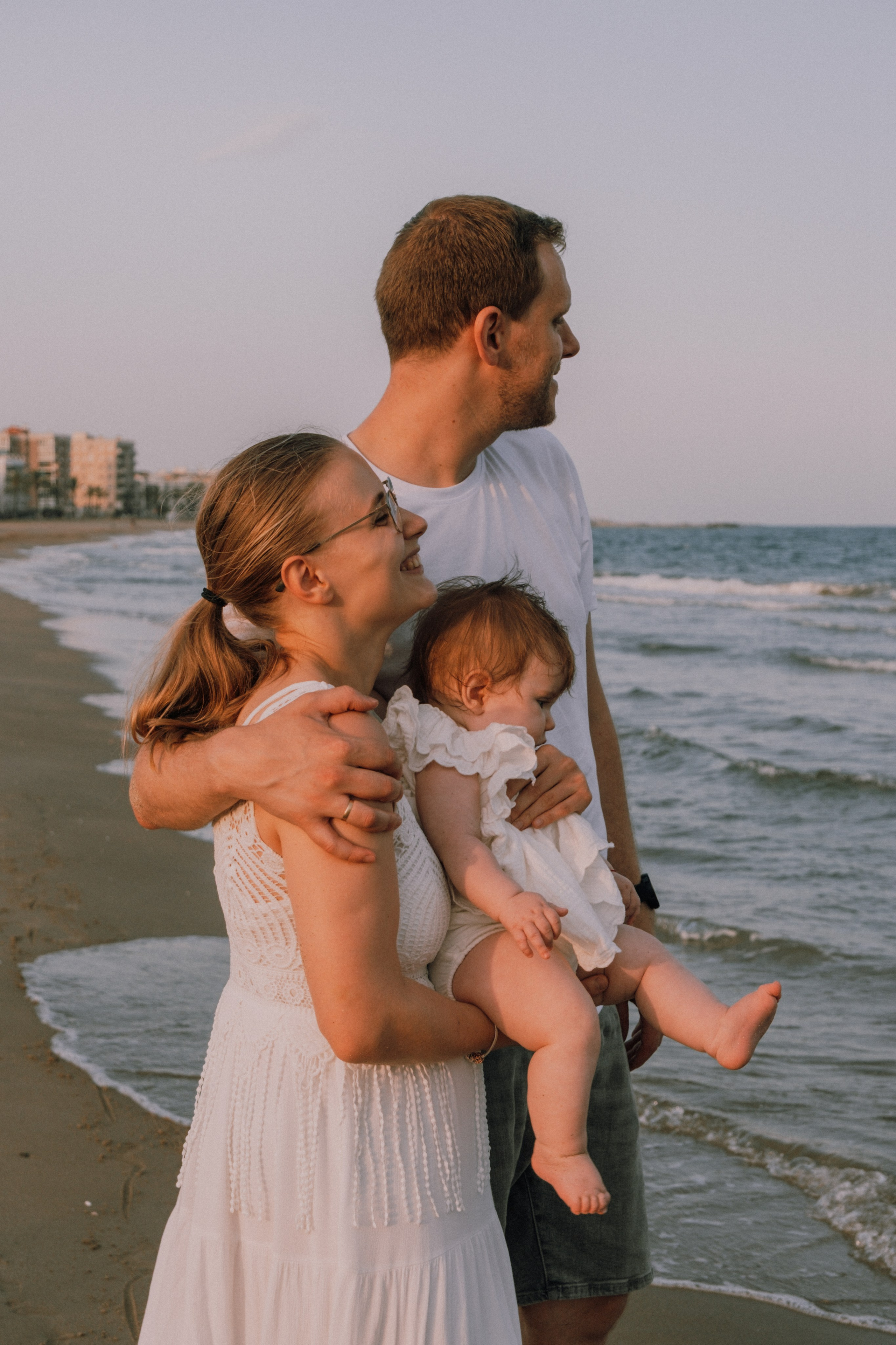 Семейная фотосессия на пляже. Профессиональная фотосъемка в Калафелле — Елена Медведева