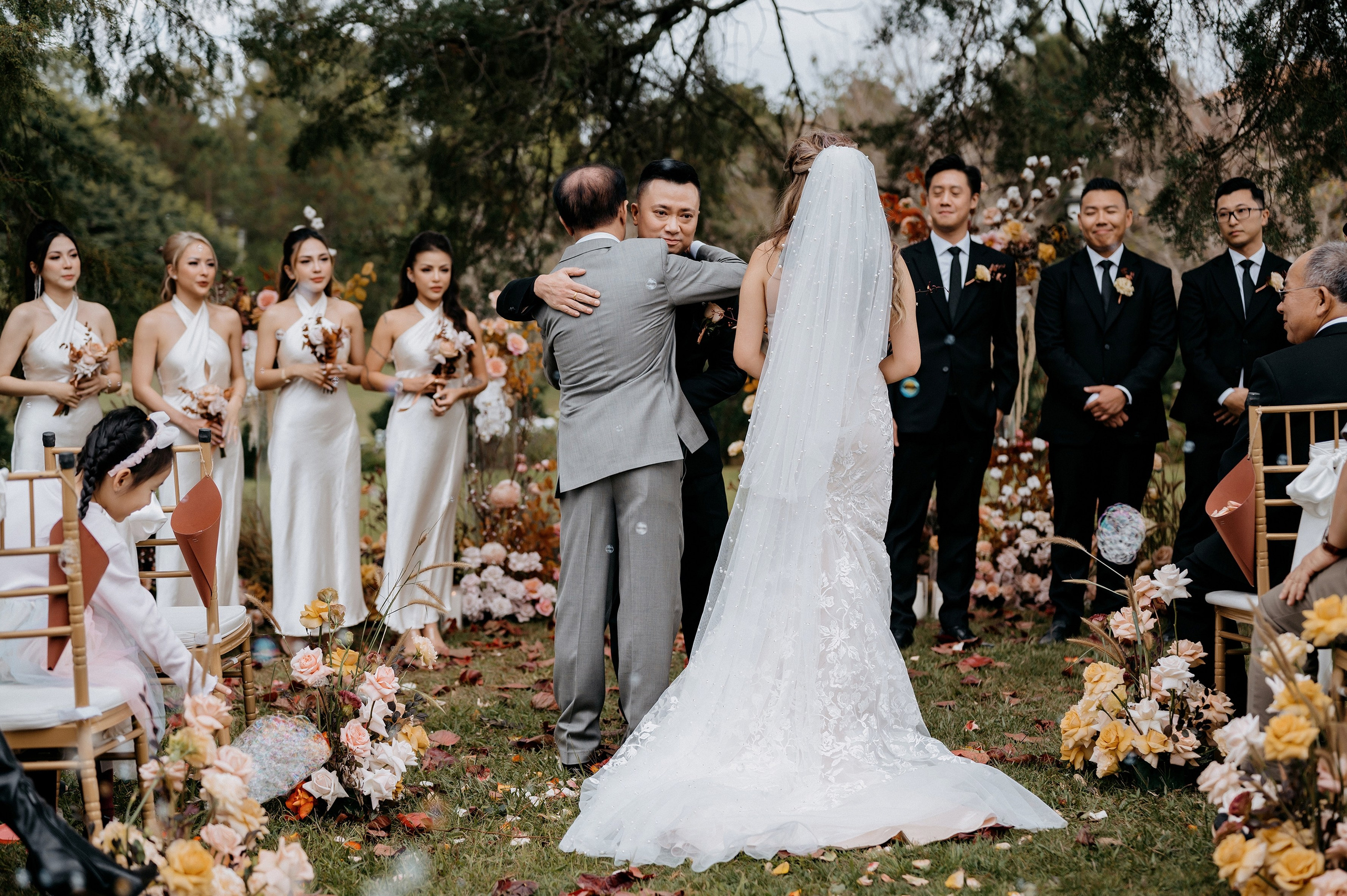 JESSE & MIMI / The Vows. Nhiếp ảnh gia đám cưới hàng đầu tại Thành Phố Hồ Chí Minh