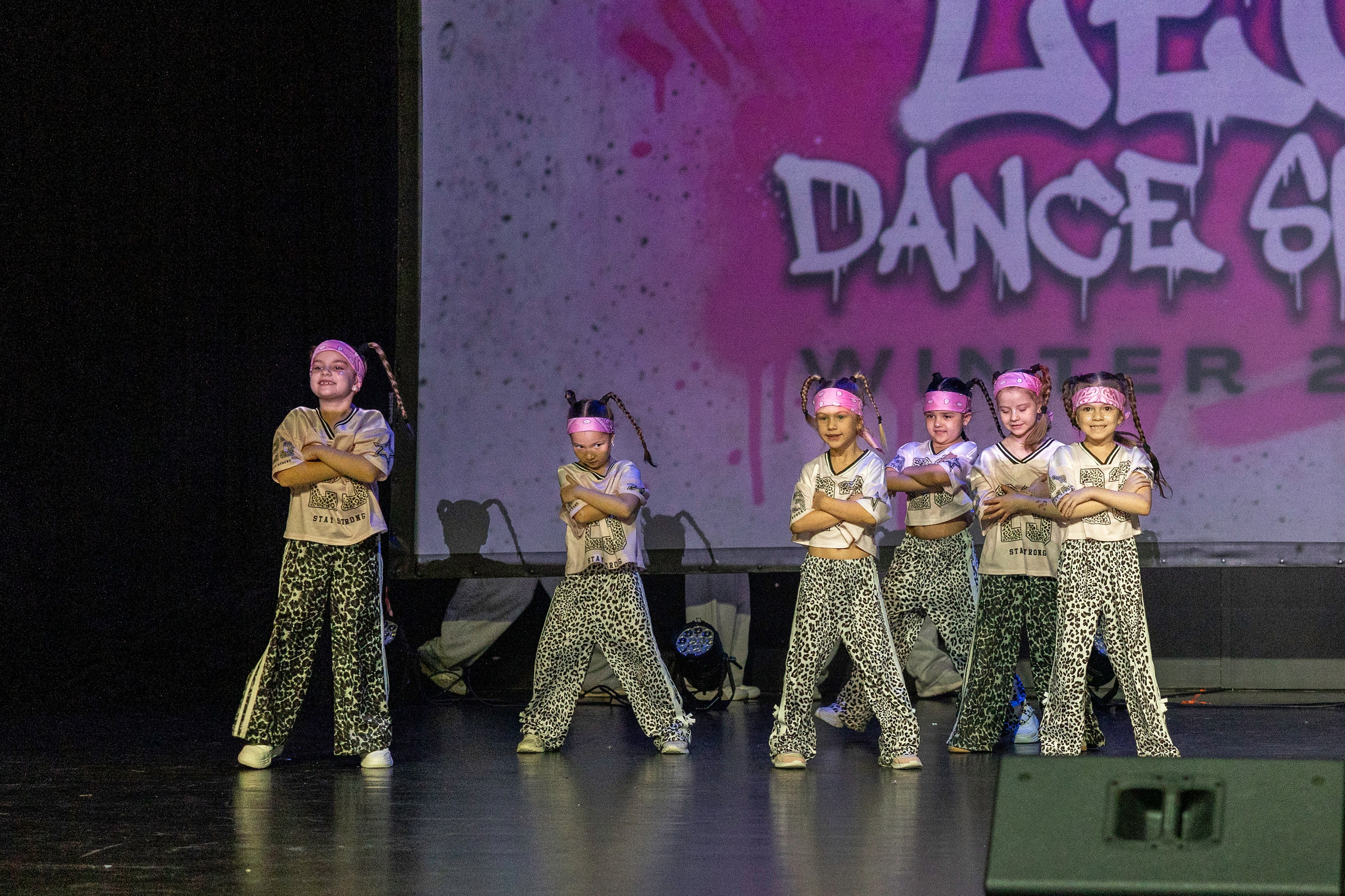 LEO DANCE SHOW WINTER 2025. Семейный и детский фотограф в Варшаве Мила Бобровская