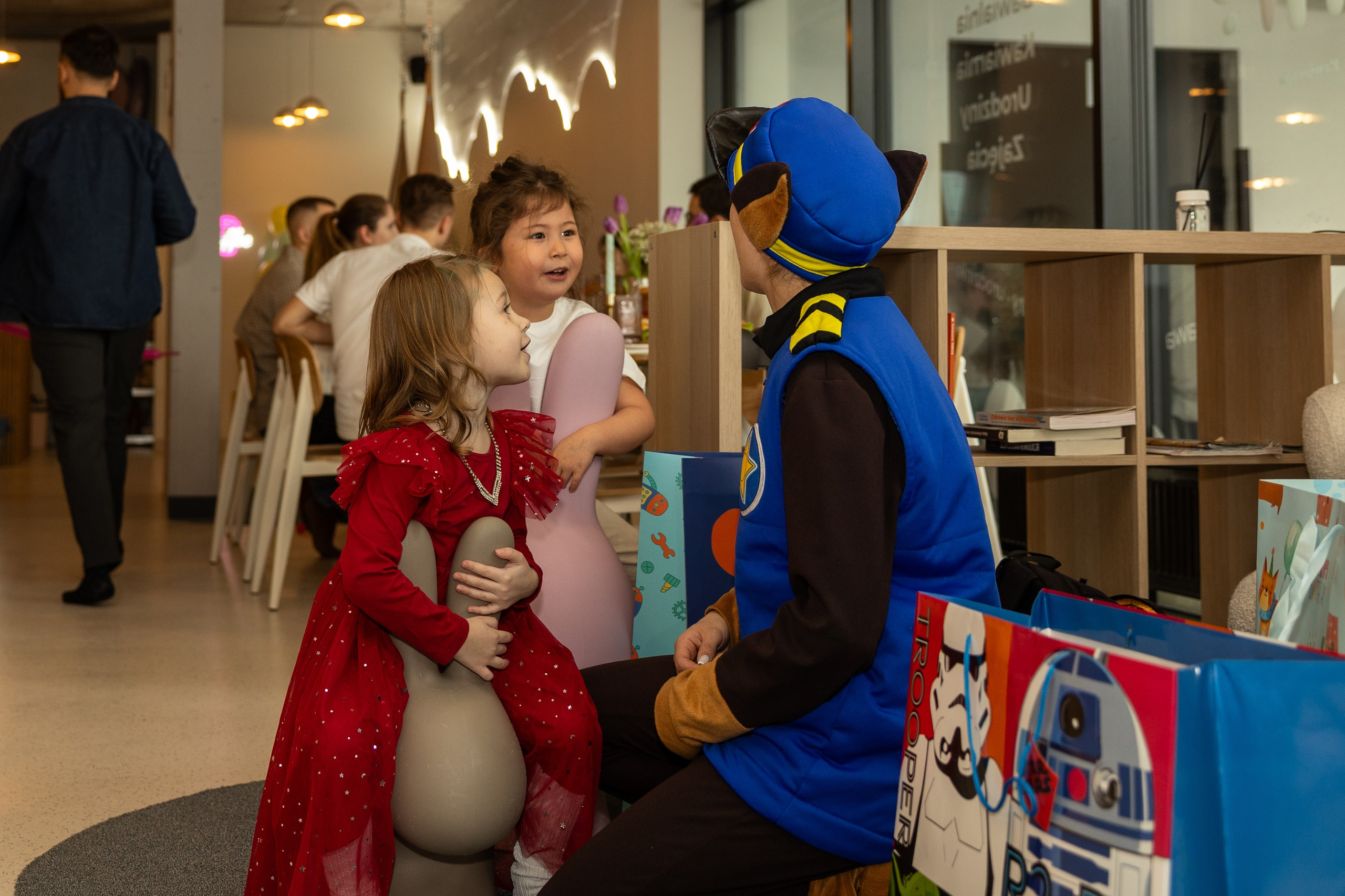 День рождения Артёма 24 января 2026 года. Семейный и детский фотограф в Варшаве Мила Бобровская