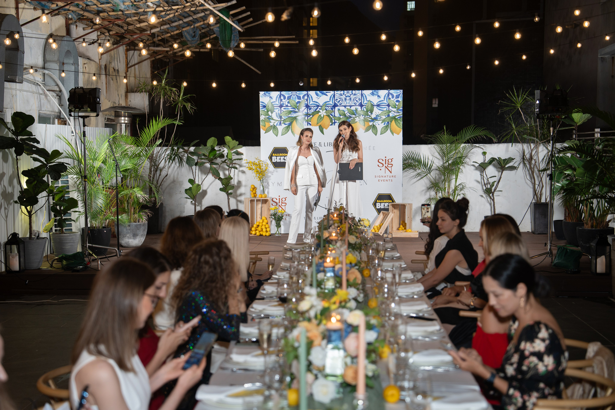 WOMEN-FOR-WOMEN GRAND DINNER. ФОТОГРАФ В ГОНКОНГЕ (СВАДЬБЫ, FASHION, СЕМЕЙНЫЕ, МЕРОПРИЯТИЯ, ФОТОПРОГУЛКИ)