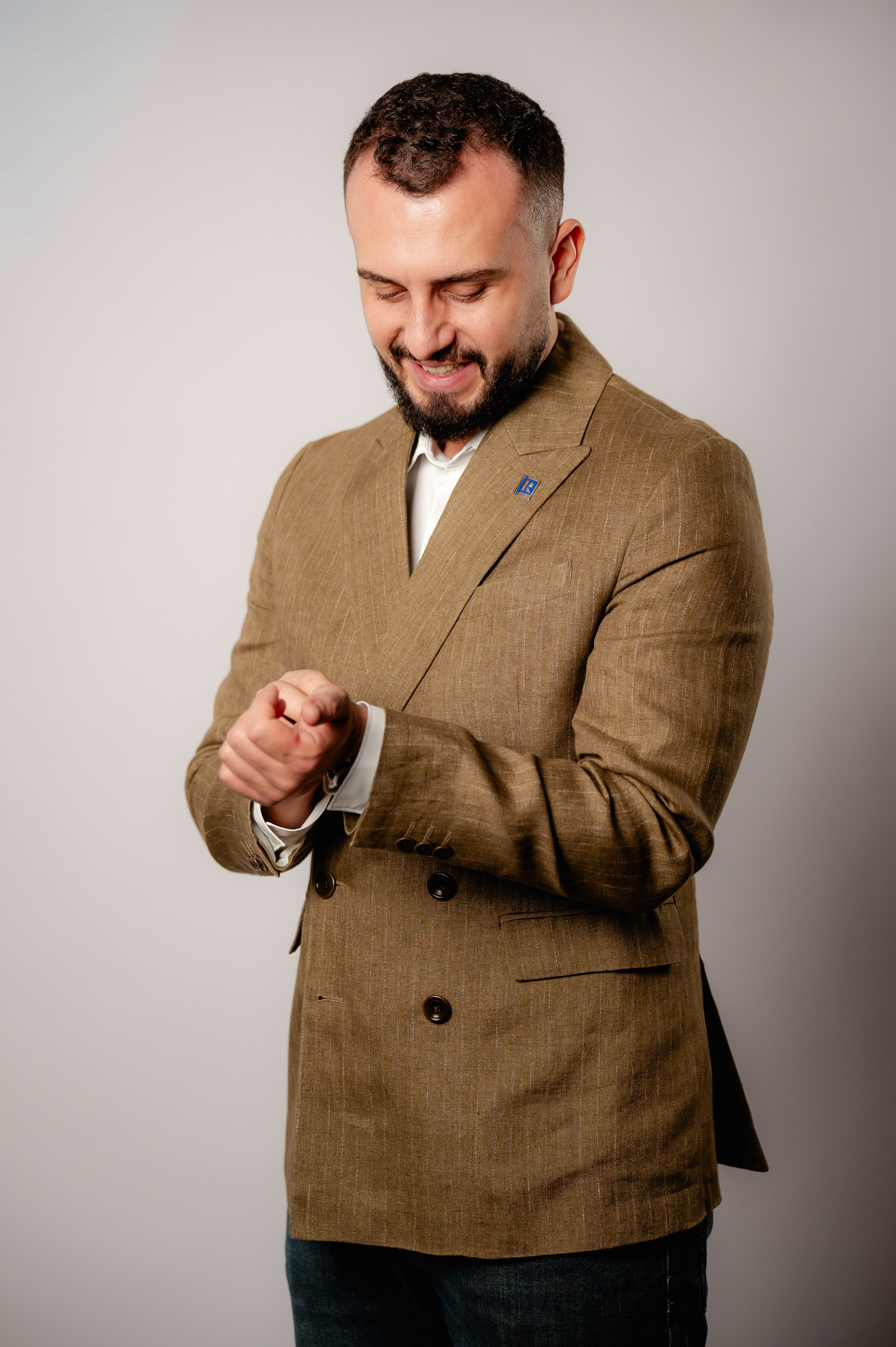 Alex. Andrei Samuel – Fotograf București | Evenimente, Studio, Imobiliare, Produs