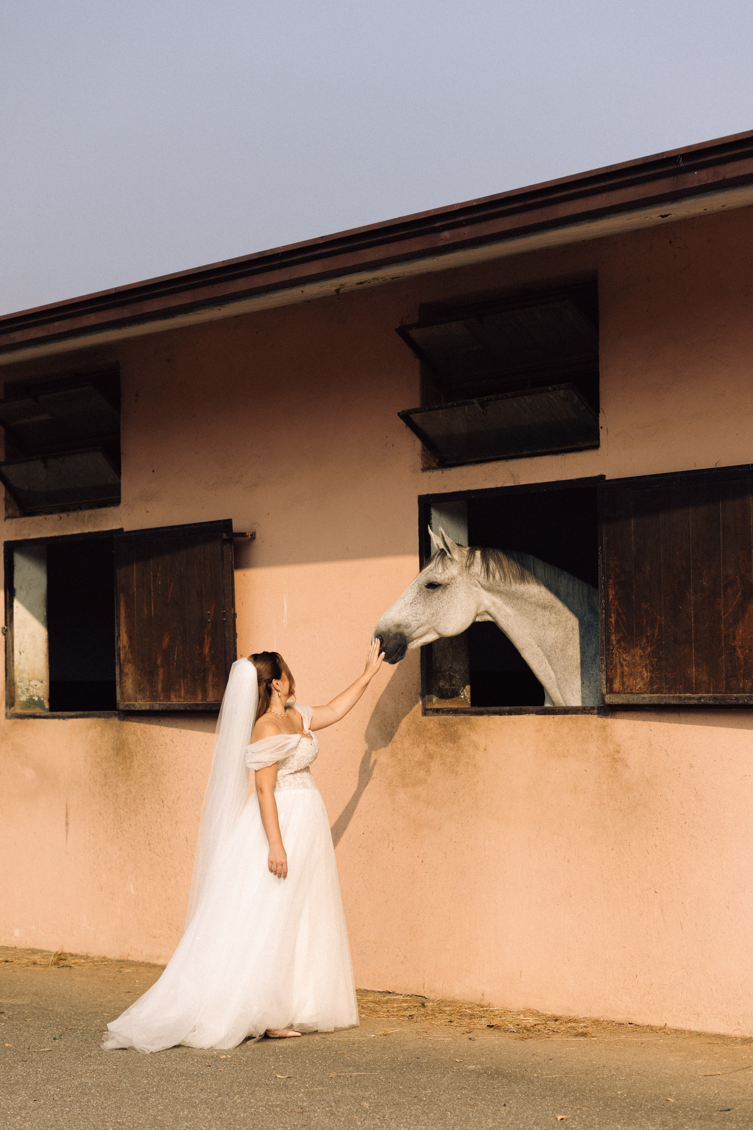 Autumn Wedding in the Vineyards of Piedmont, Italy — Kristina and Daniele. Liza Bizzaro — Italy Wedding, Love Story & Portrait Photographer in Milan, Turin, Piedmont and Across Italy