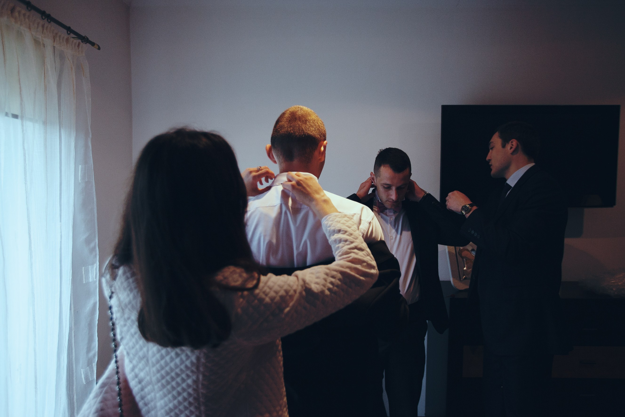 Robert & Andriana, Lviv. Denny Savon — Photographer in Santorini | Weddings, Love Stories & Flying Dress