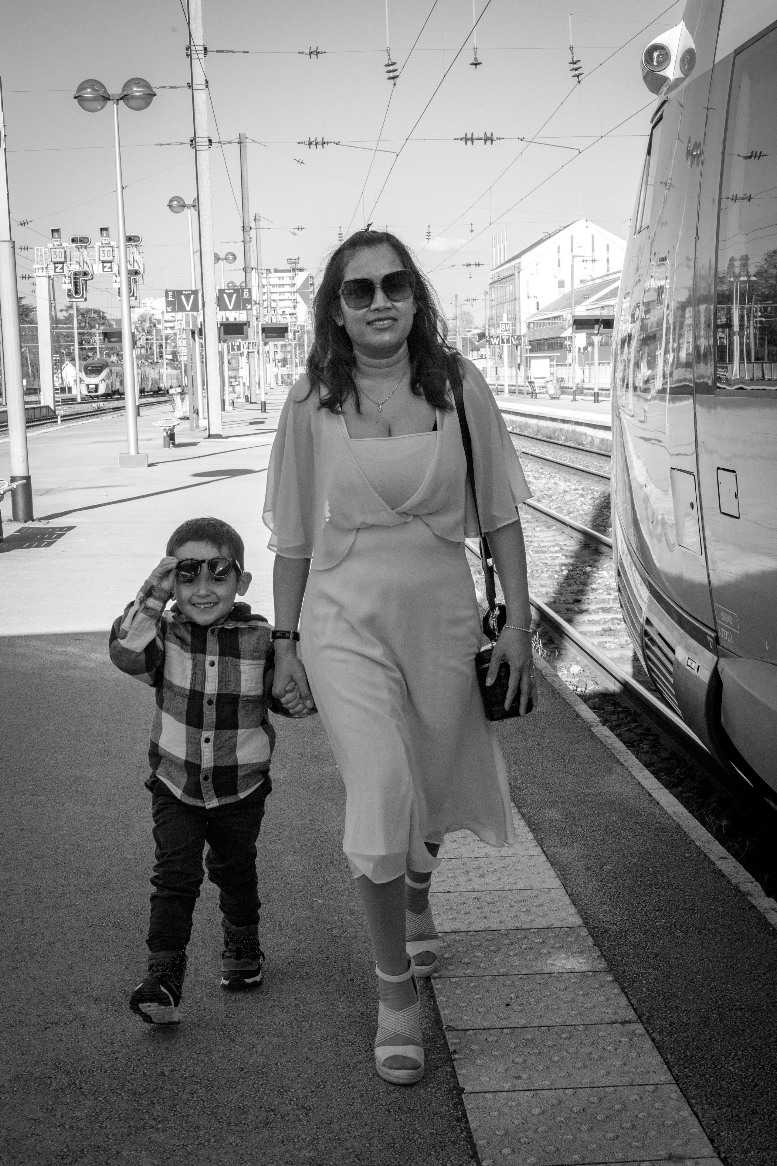 Maman et fils – émotions authentiques. Photographe et graphiste Anastasiia LITVIN - Besançon, France