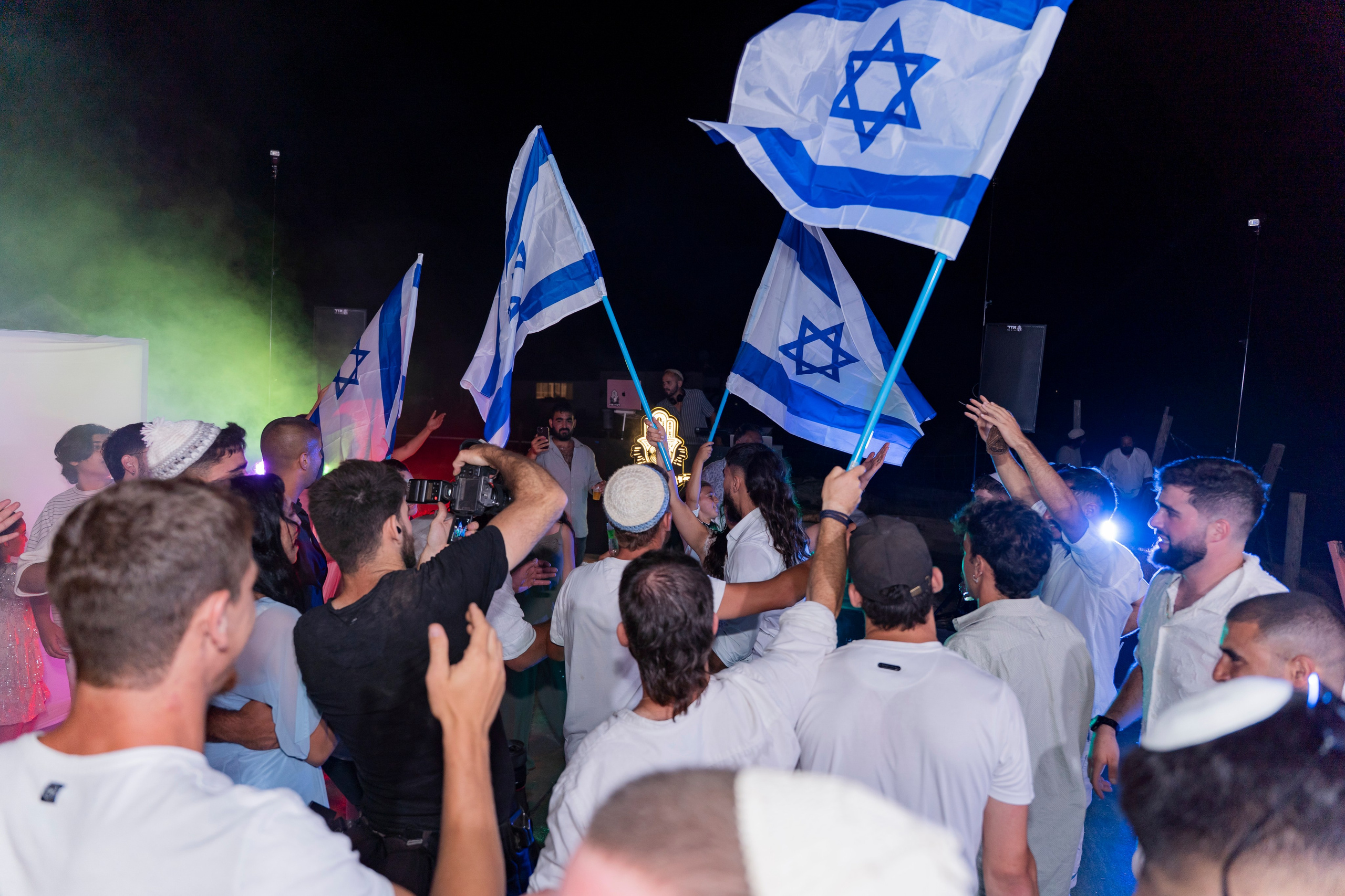 אביה ואחיה. יוסף מזרחי צילום חתונה, ברית וזוגיות. צלם מקצועי שאוהב להוציא אתכם הכי יפים ברגעים הכי מרגשים