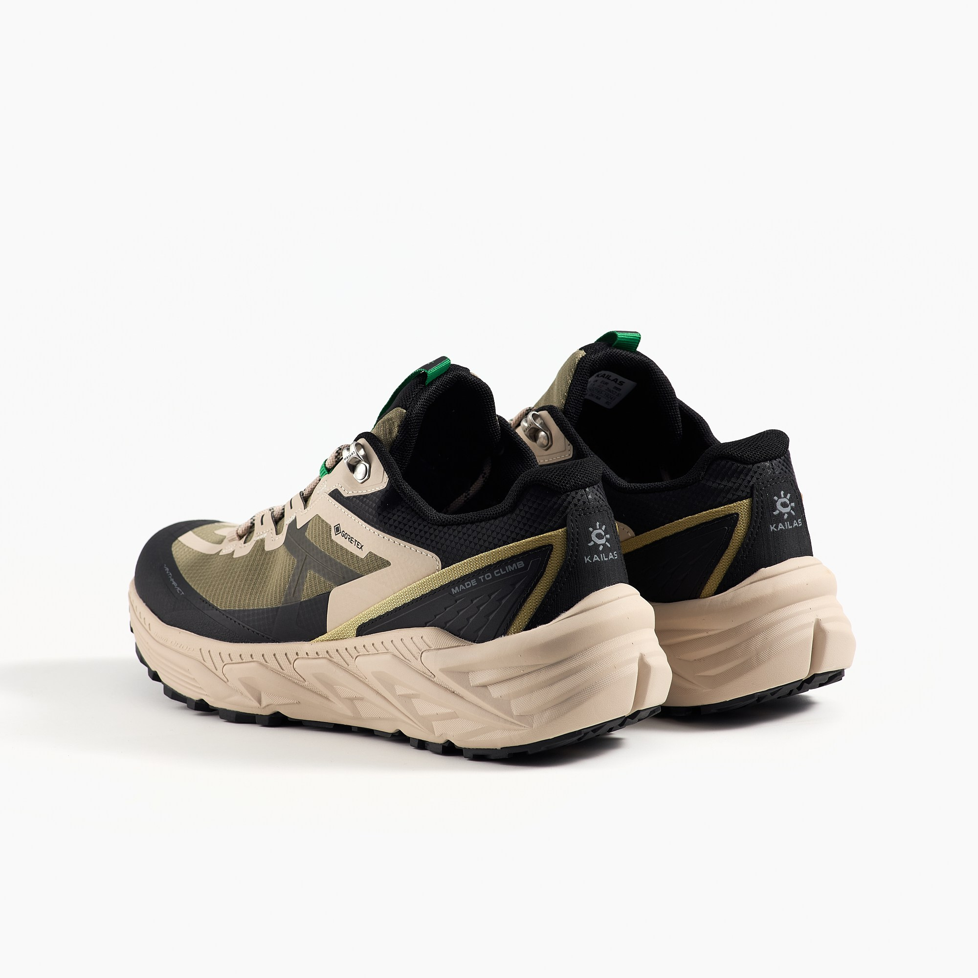 Съёмка обуви. Предметная фотосъемка в Алматы. Студия фото и видео съемки товаров