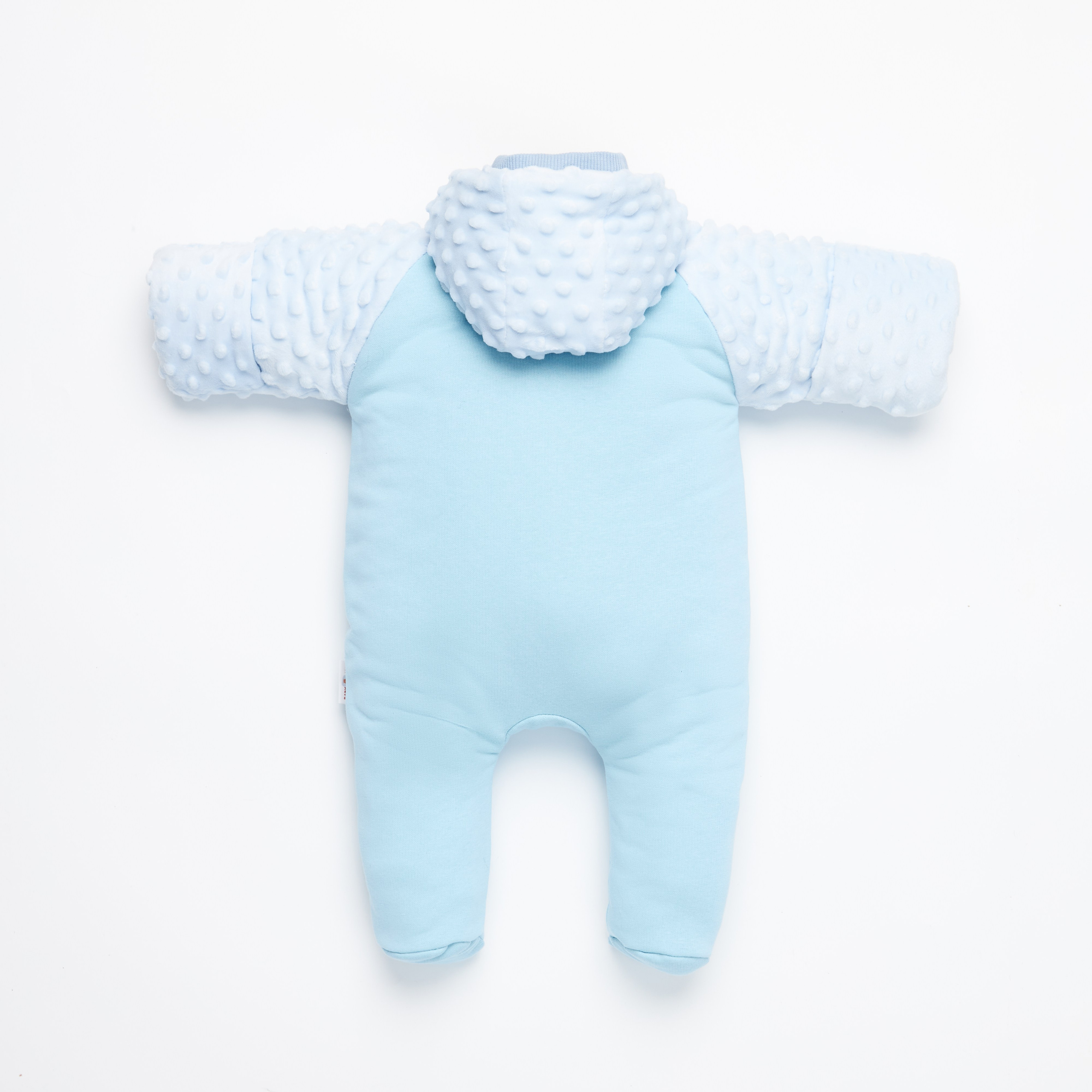 Одежда. Предметная фотосъемка в Алматы. Студия фото и видео съемки товаров