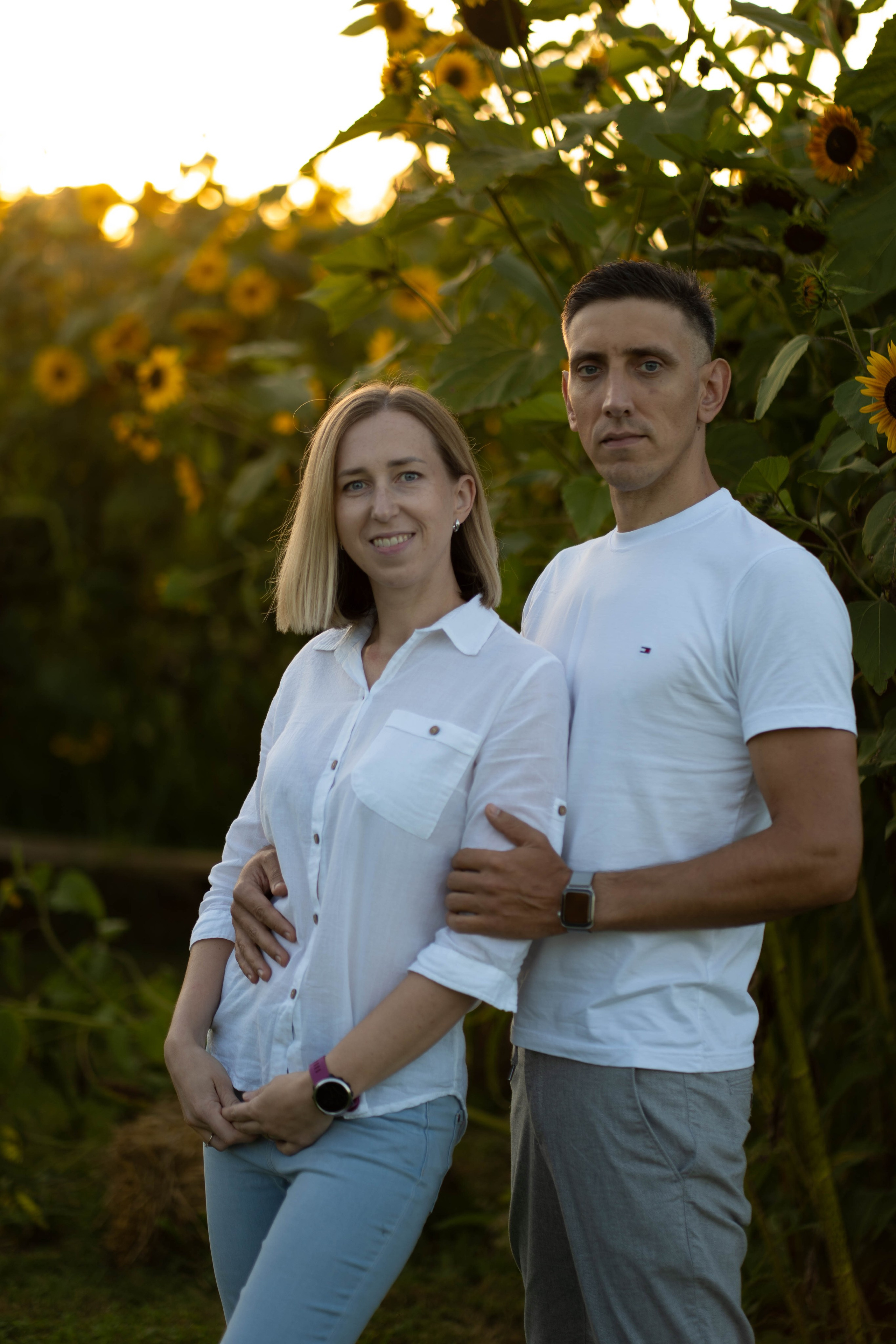 Renata — šeimos fotosesija kukurūzų lauke. Fotografija — Olga Bojarin