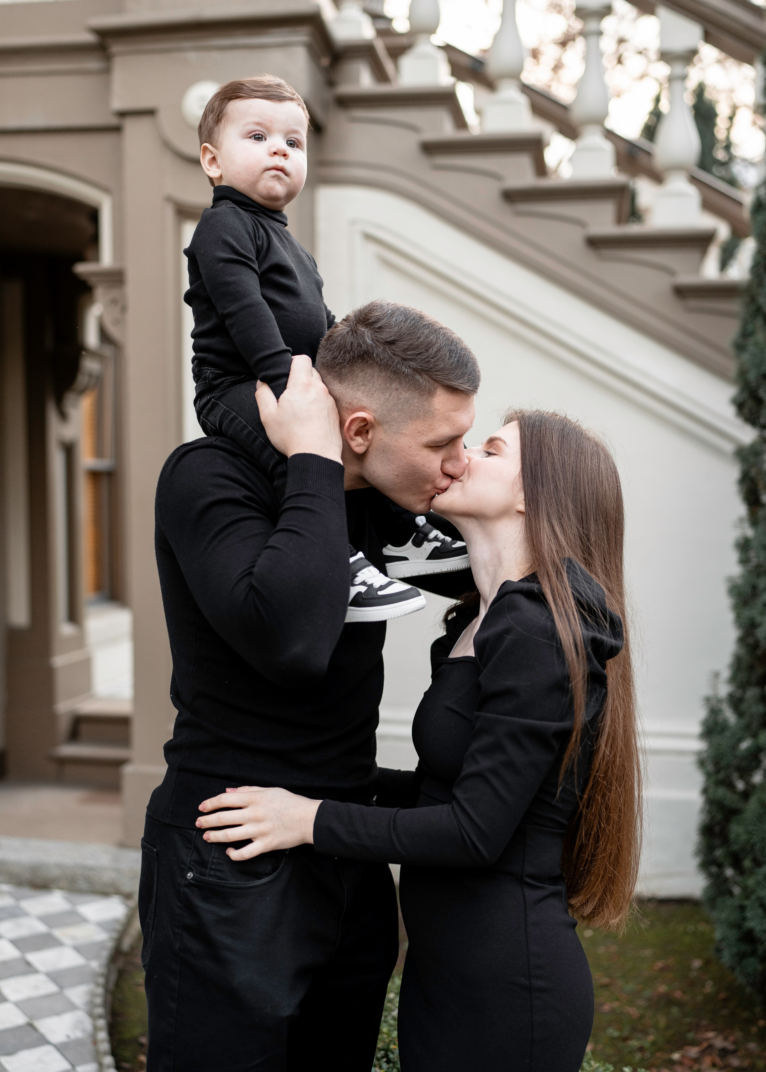 Artem, Nadia & Elisha. Family photographer in Sacramento | Sofia Pavenko