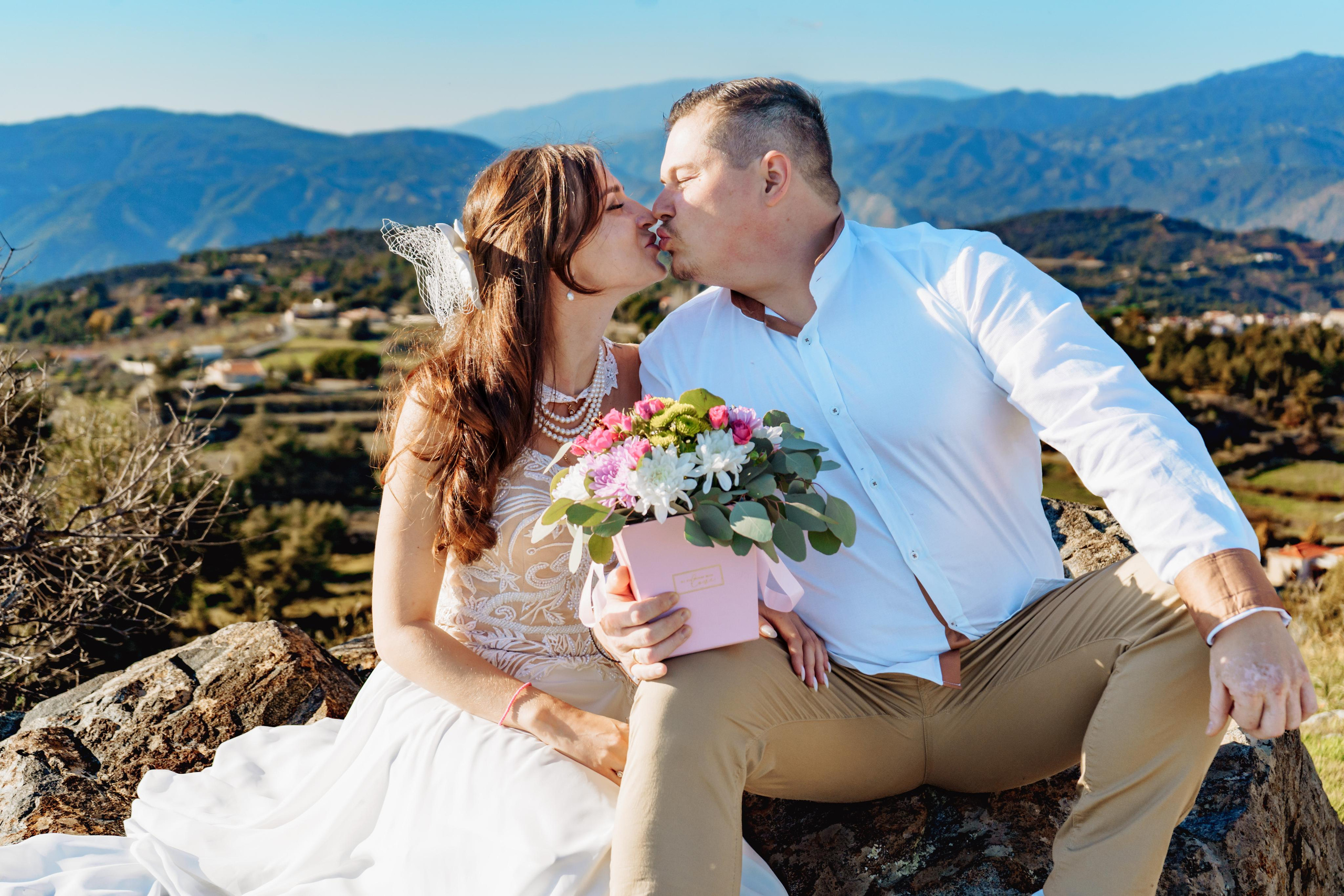 Jury and Kristina. Photographer in Cyprus