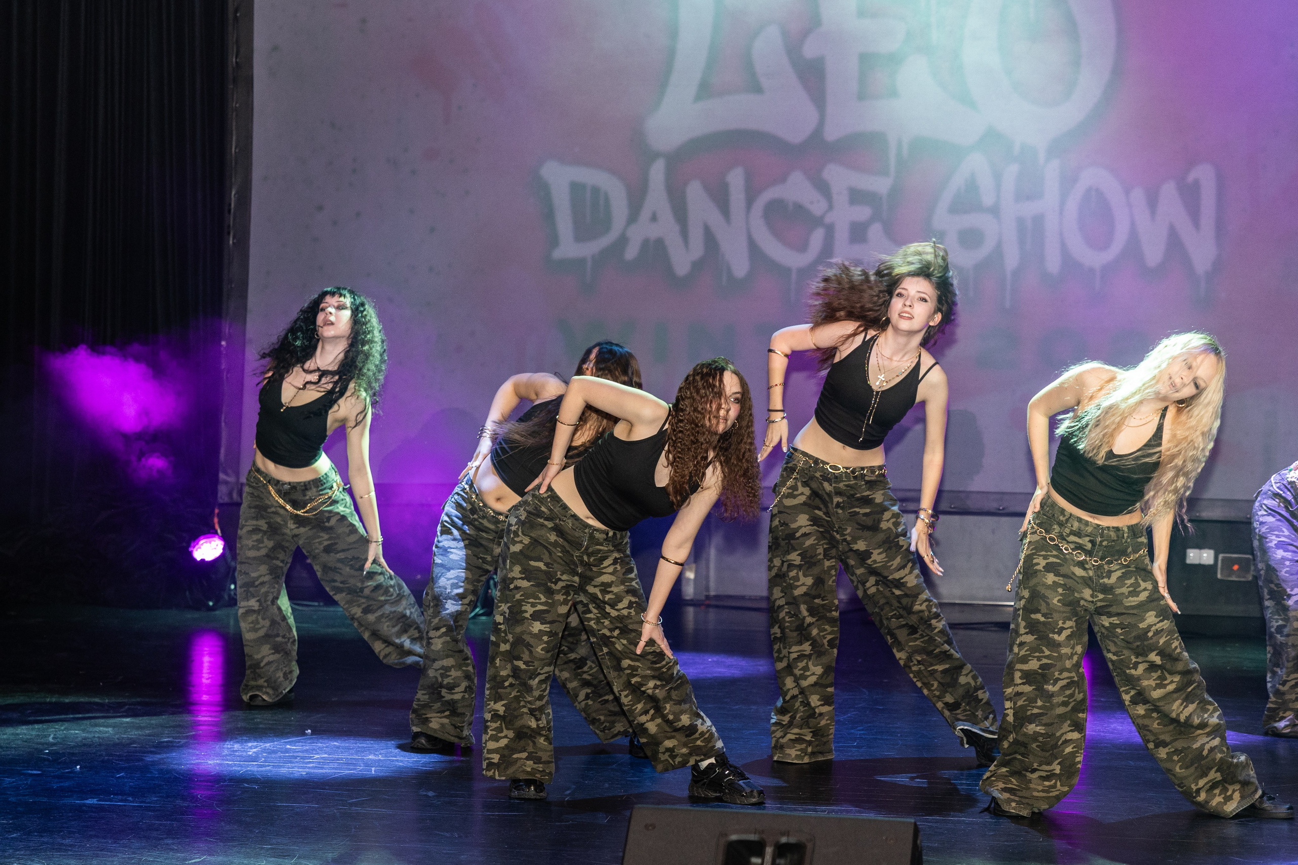 LEO DANCE SHOW WINTER 2025. Семейный и детский фотограф в Варшаве Мила Бобровская