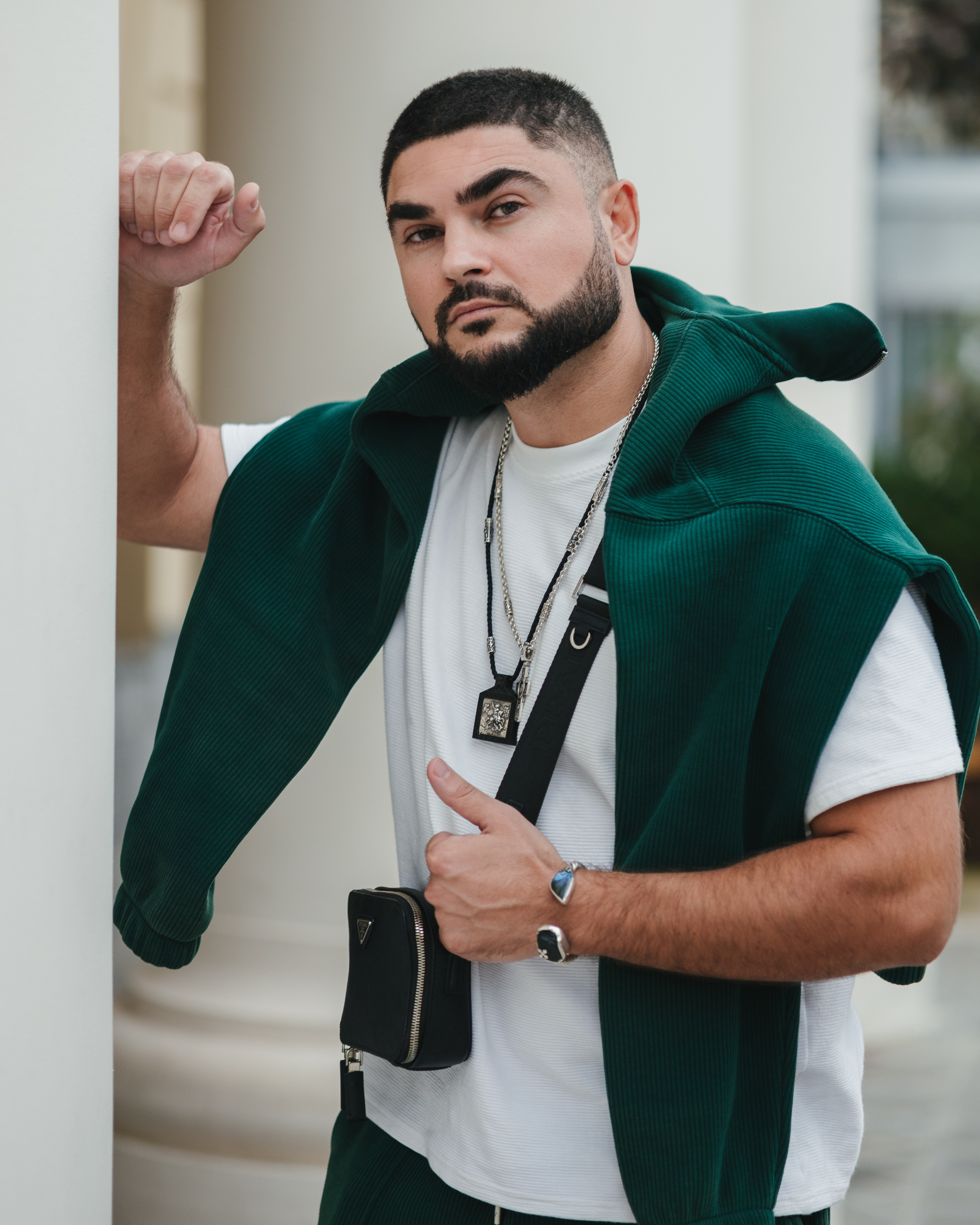 STREET PORTRAITS. Bspander