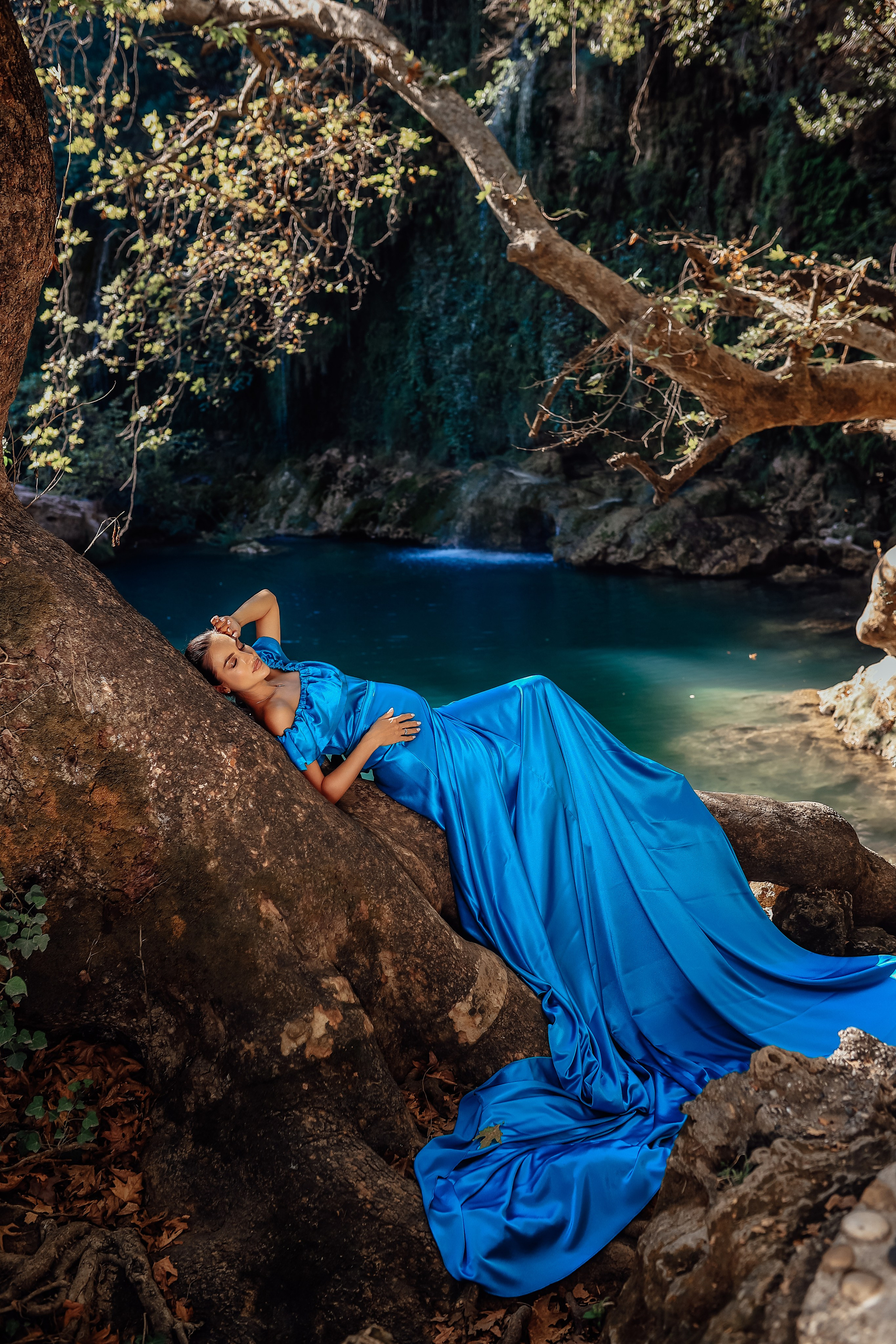 Flying dresses for rent. Photographer in Turkey, Antalya, Kemer, Belek, Side, Kas, Fethiye