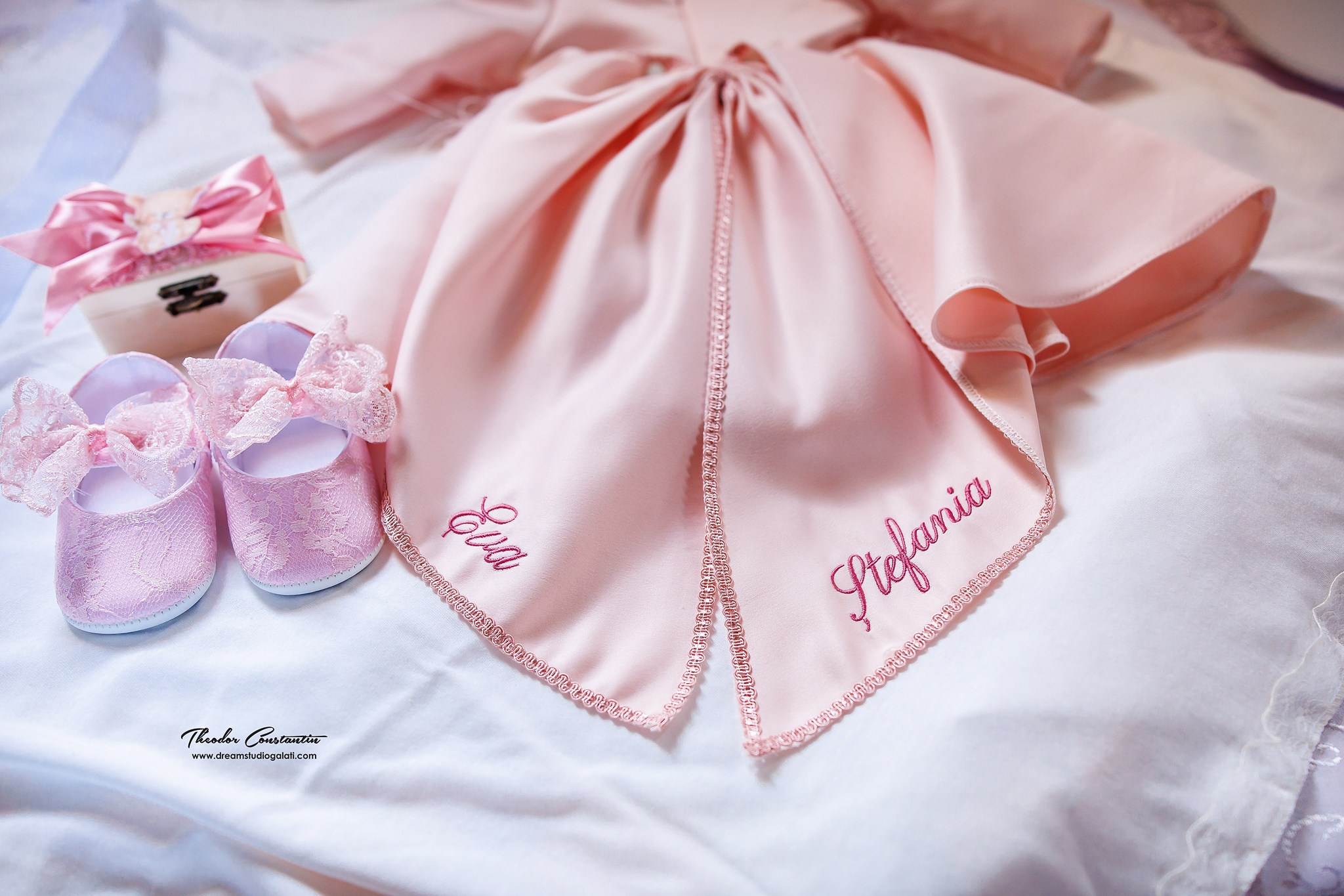 Botez. Dream Studio Galați – ședințe foto profesionale pentru familie, portrete și evenimente