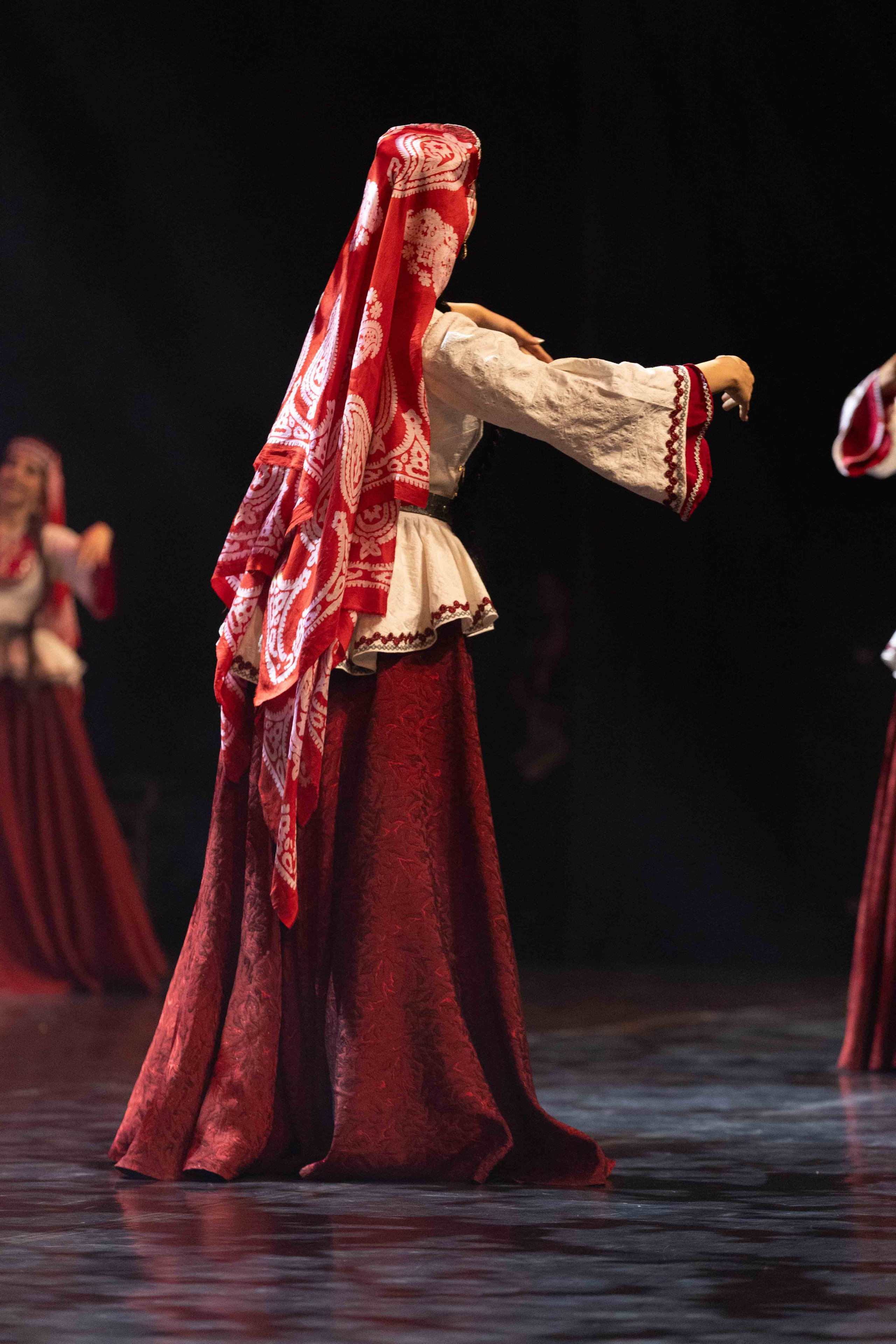STATE DANCE ENSEMBLE. Wedding&Event photographer Ismail Rzayev in Baku