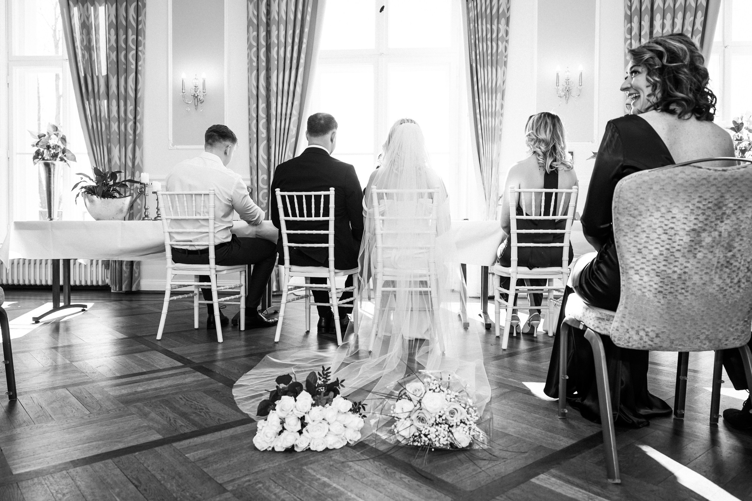 Standesamtliche Trauung Ovelgönne – Natürliche Hochzeitsfotos & Emotionale Reportagen!. Hochzeitsfotografin in Gütersloh | Authentische Hochzeitsreportagen | TK Photographie