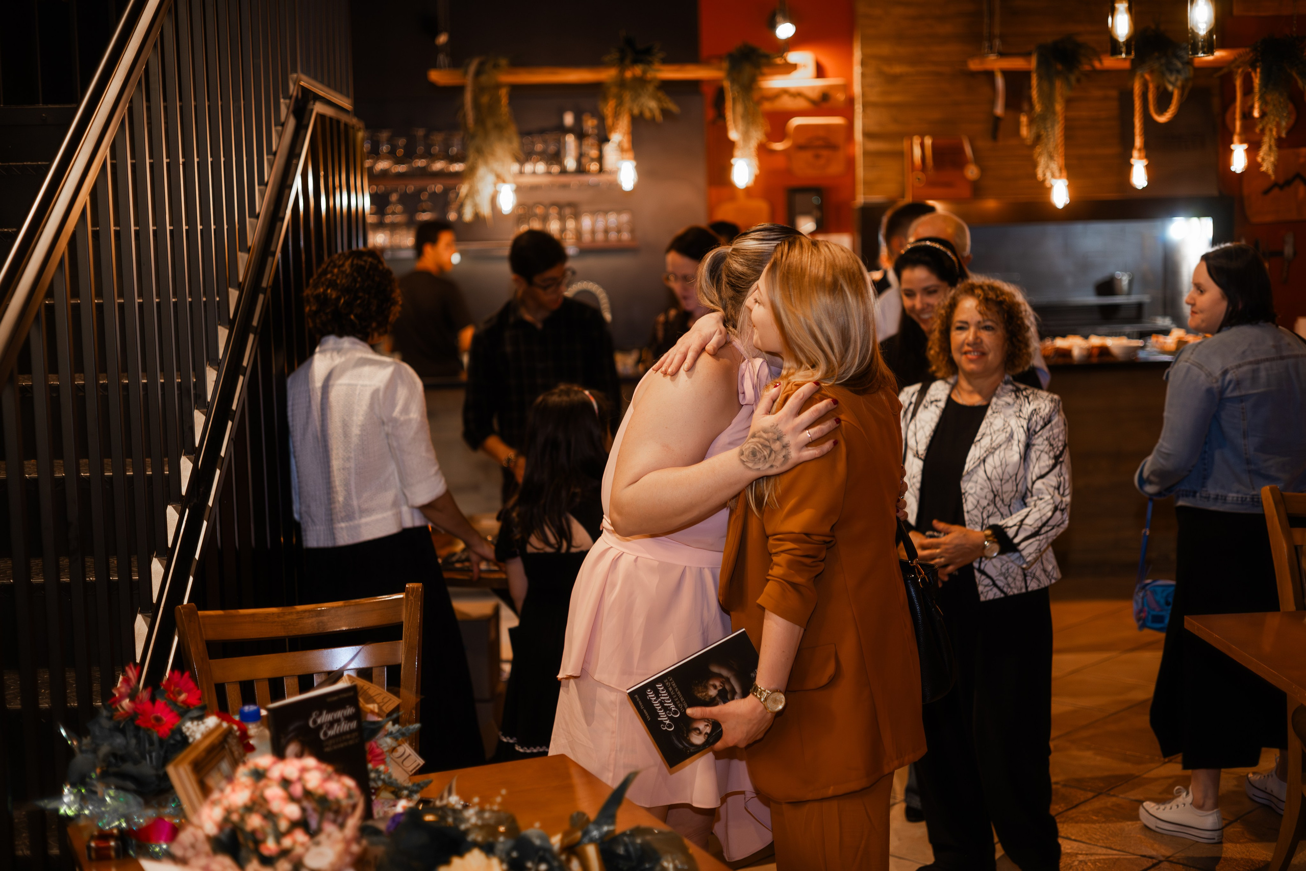 Lançamento de Livro Vivi Princival