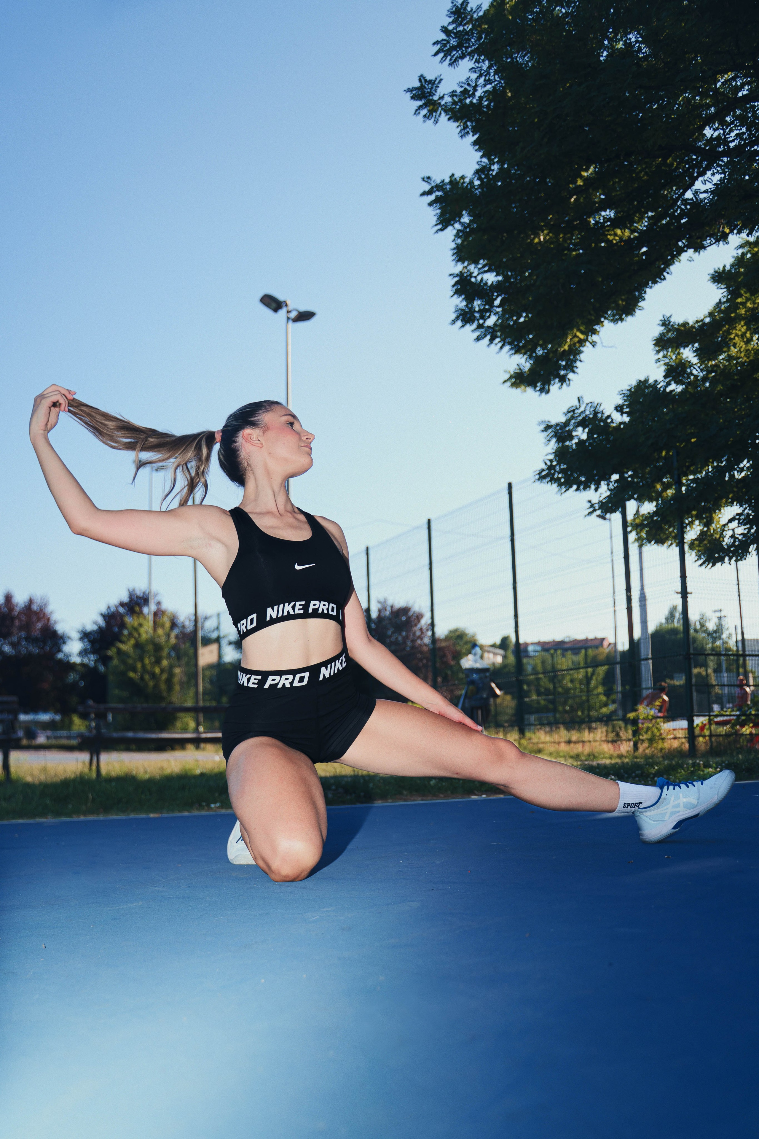 Nike pro. Žukov Studio