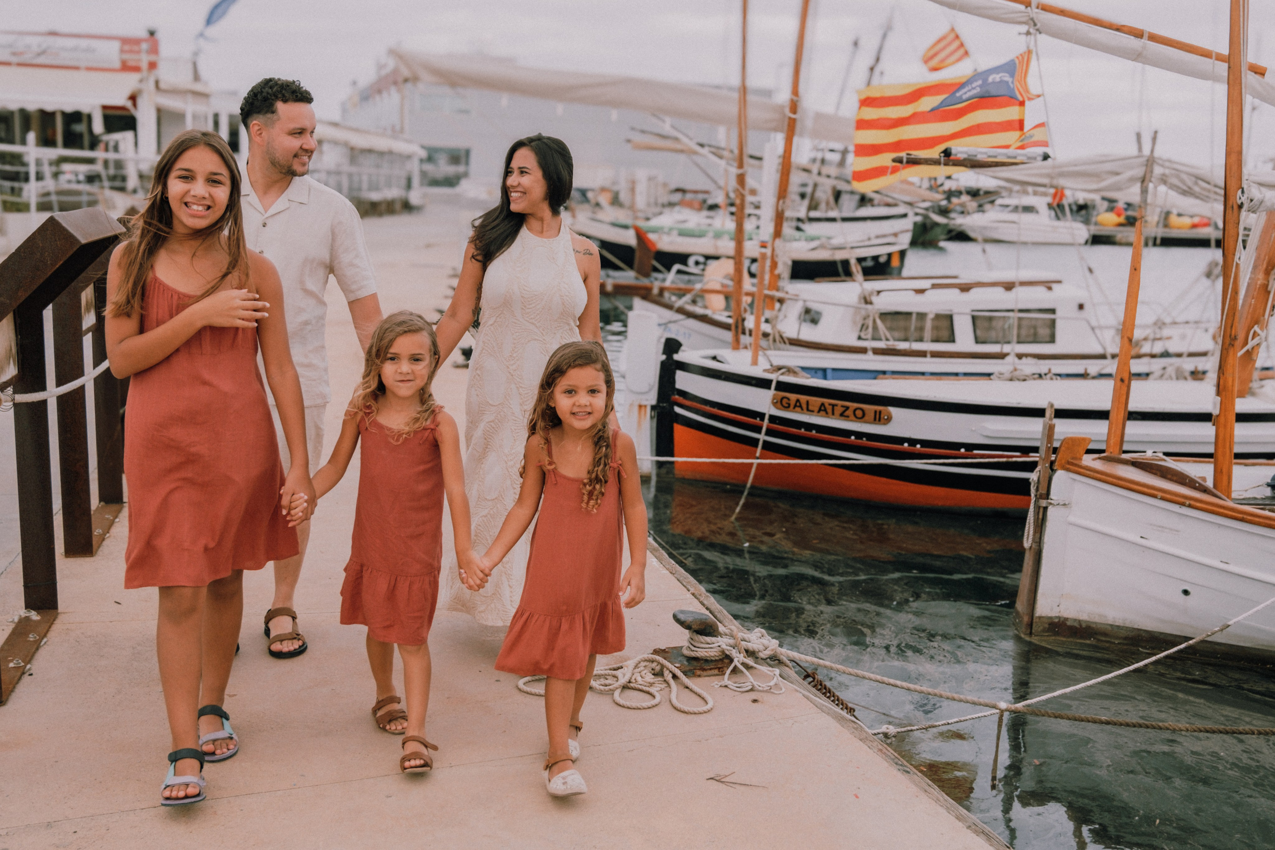 Семейная фотосессия на пляже. Профессиональная фотосъемка в Калафелле — Елена Медведева