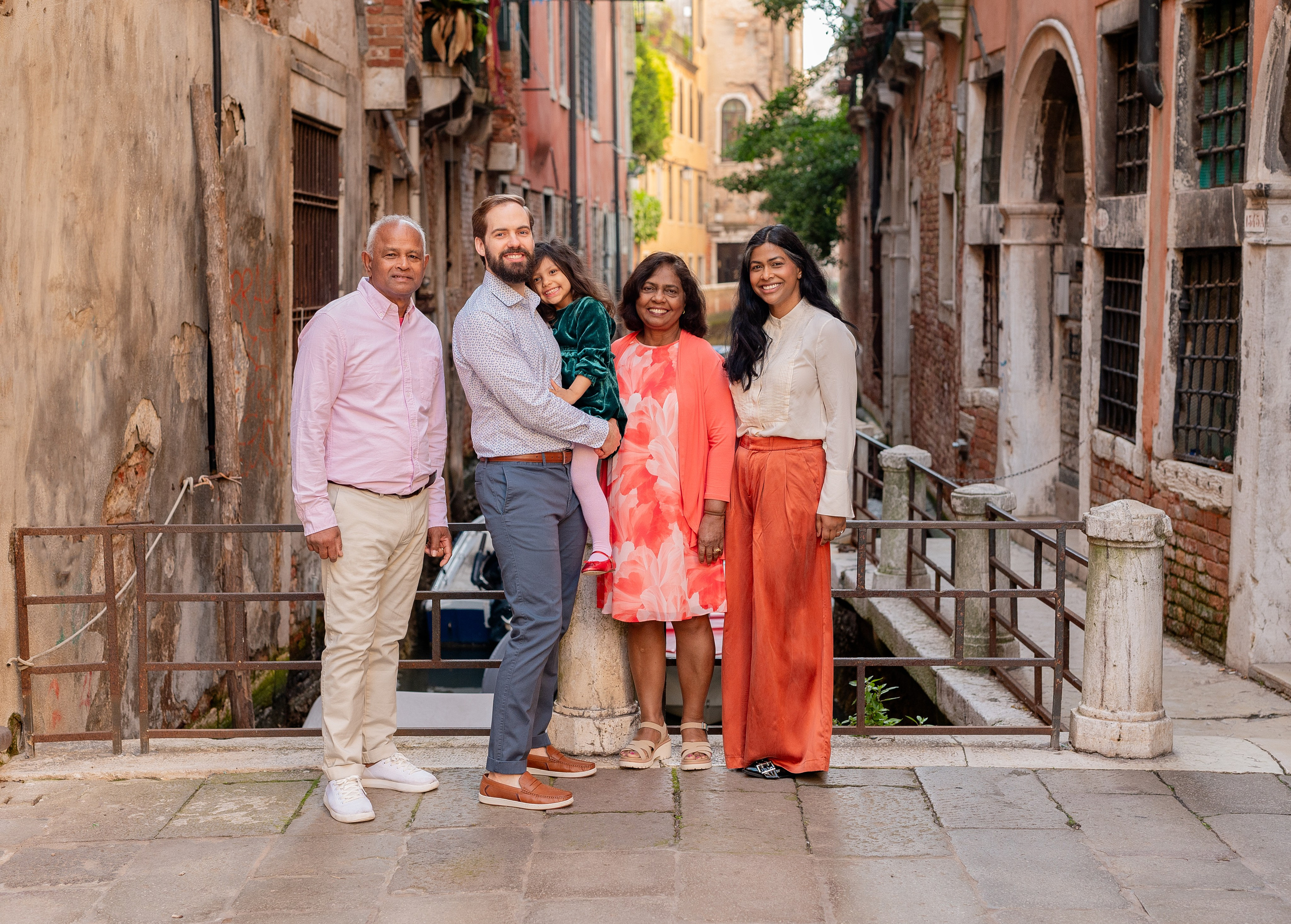 Family photoshoot in Venice. Фотограф в Венеции Anna Terzi