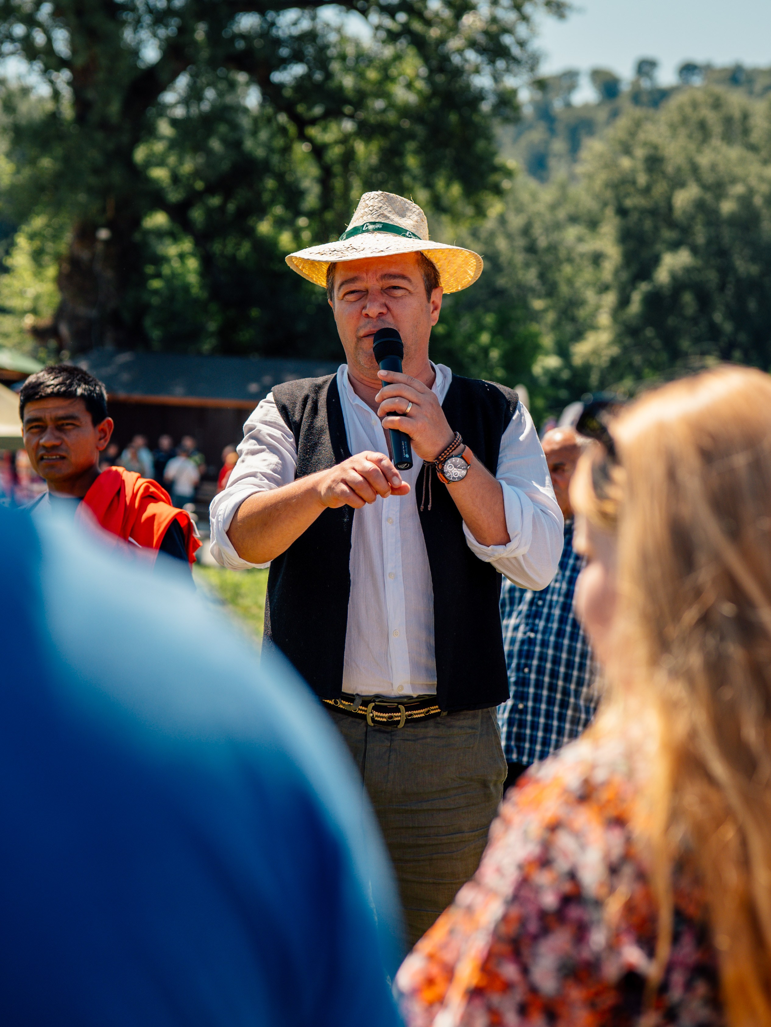 POIANA CIUCAȘ. Freesh Media Products