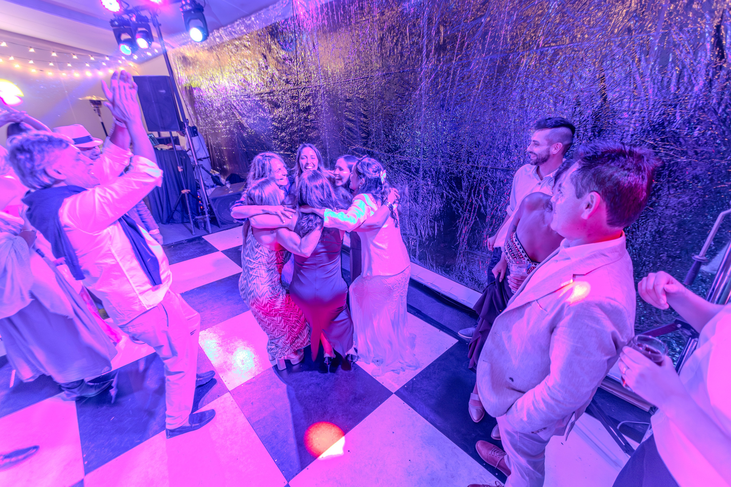 Javiera y Diego. Dinka & Emilio - El arte de preservar lo que no se repite