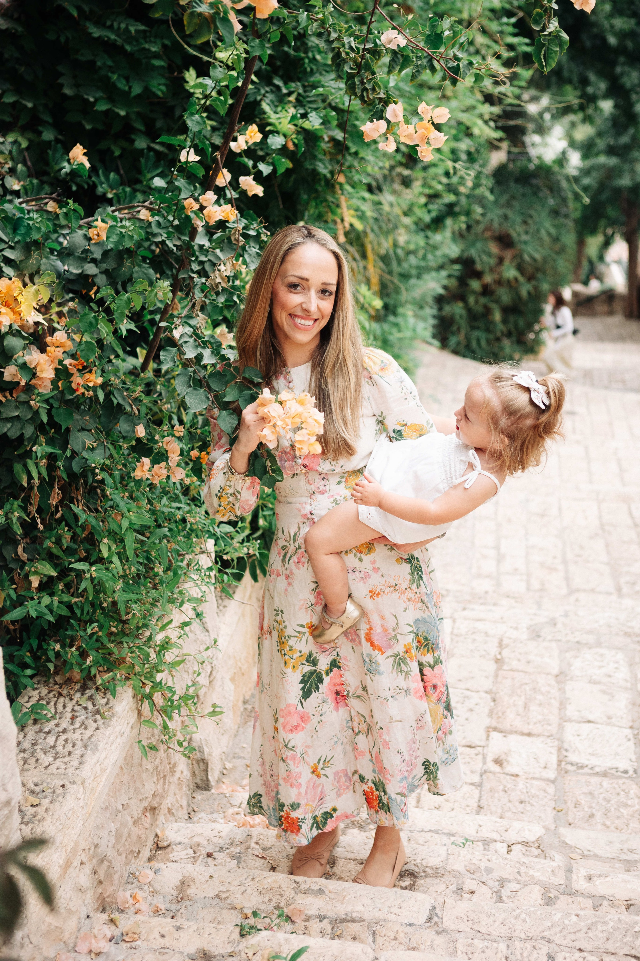 BIG FAMILY IN YAMIN MOSHE. Https://shi-photo.com/