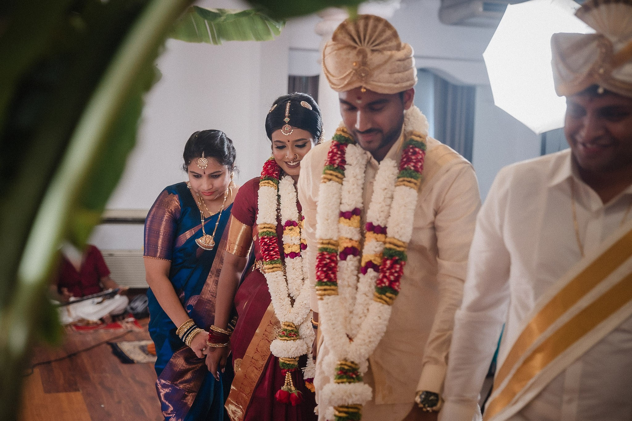 Jaffna Tamil Wedding in Colombo by Anbujawahar
