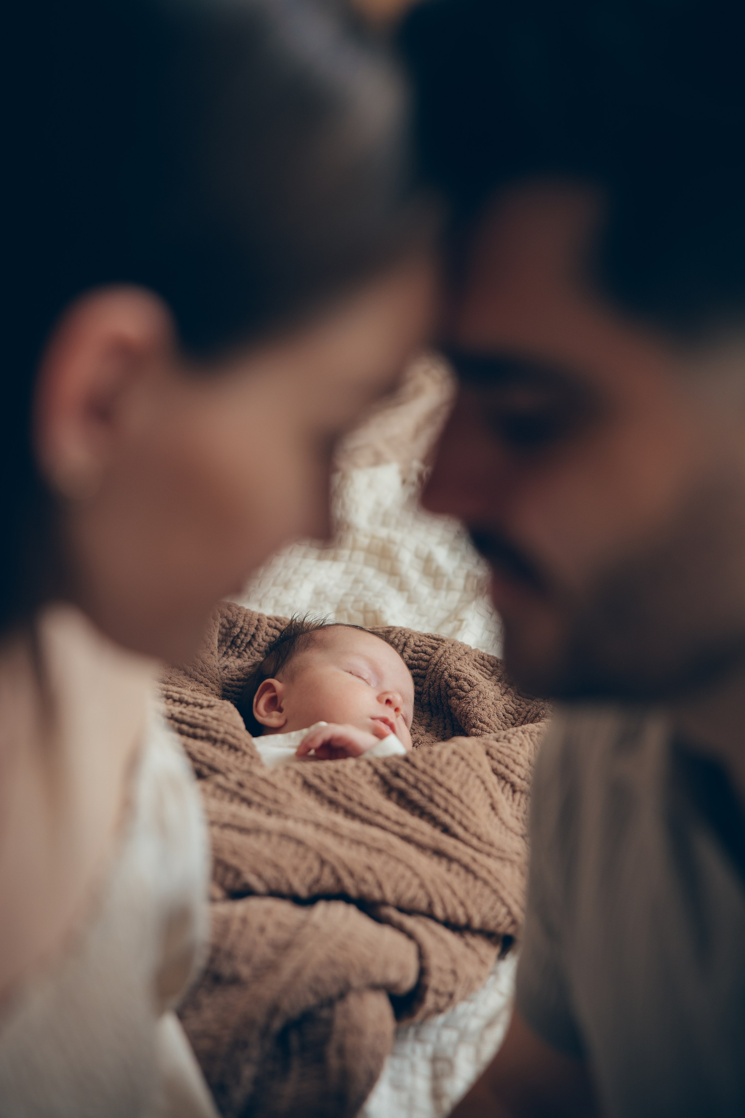 In-Home Baby Photoshoot. Family and children’s photographer and videographer in Chicago