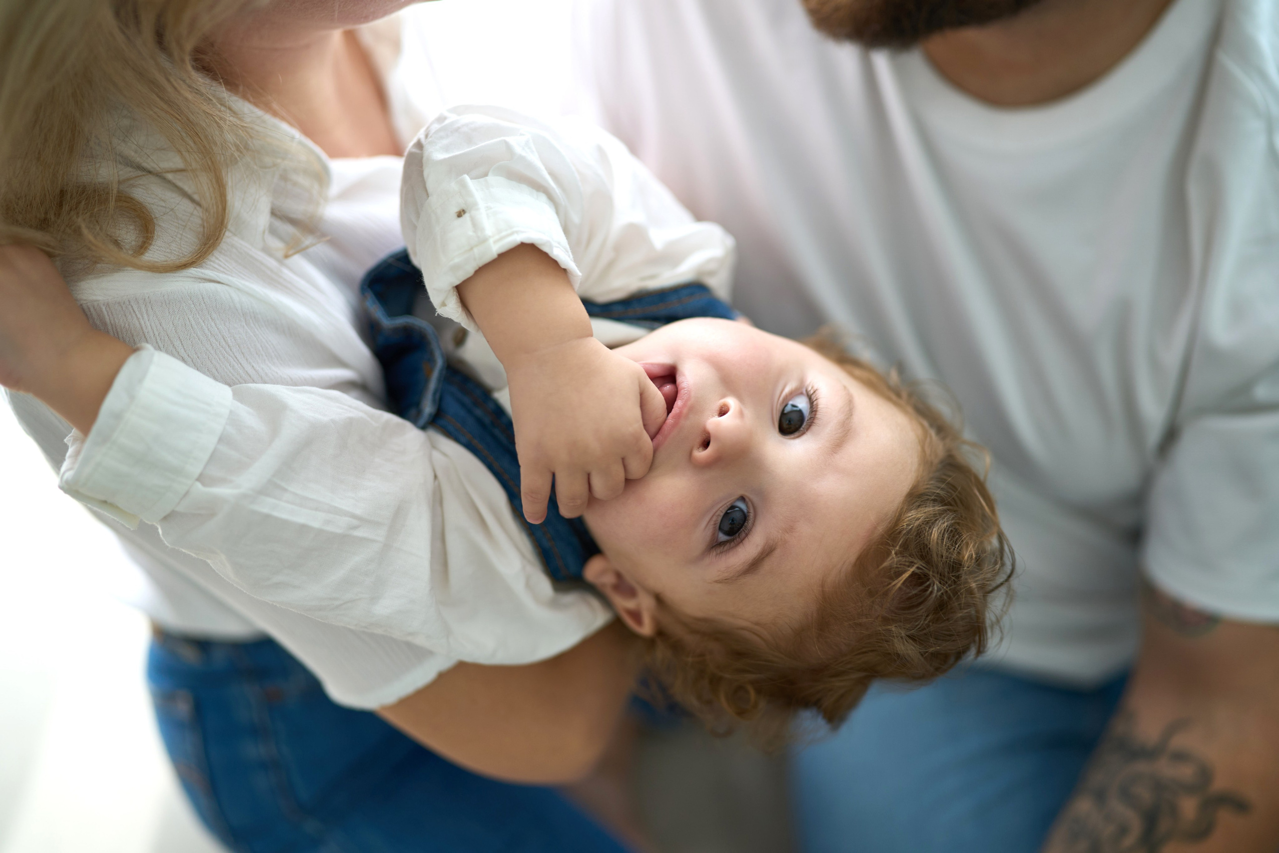 Gilad is 1 year old. צלם אלכס ברט בישראל