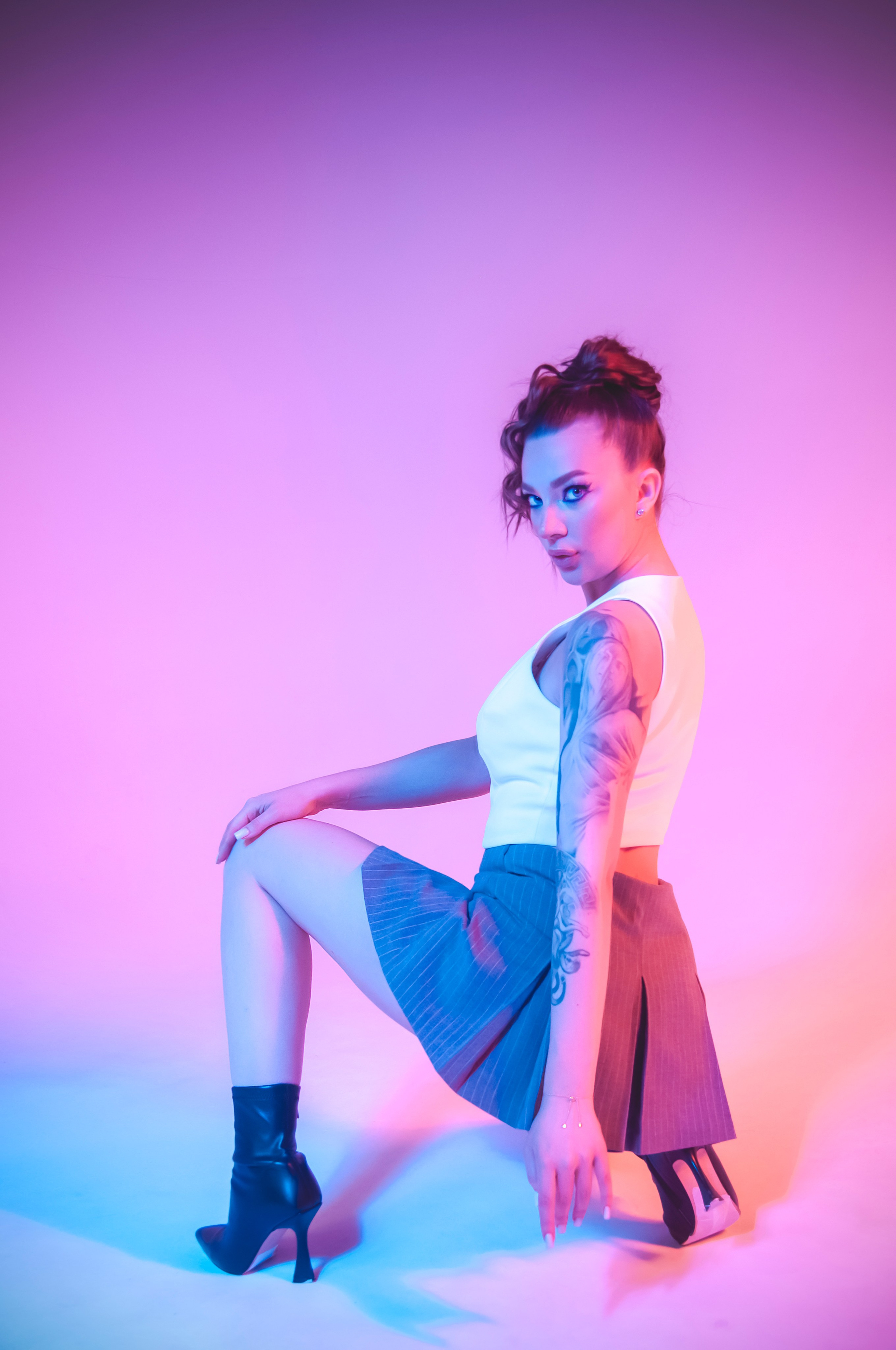 COLORED LIGHTING. PERSONAL PHOTOGRAPHER
