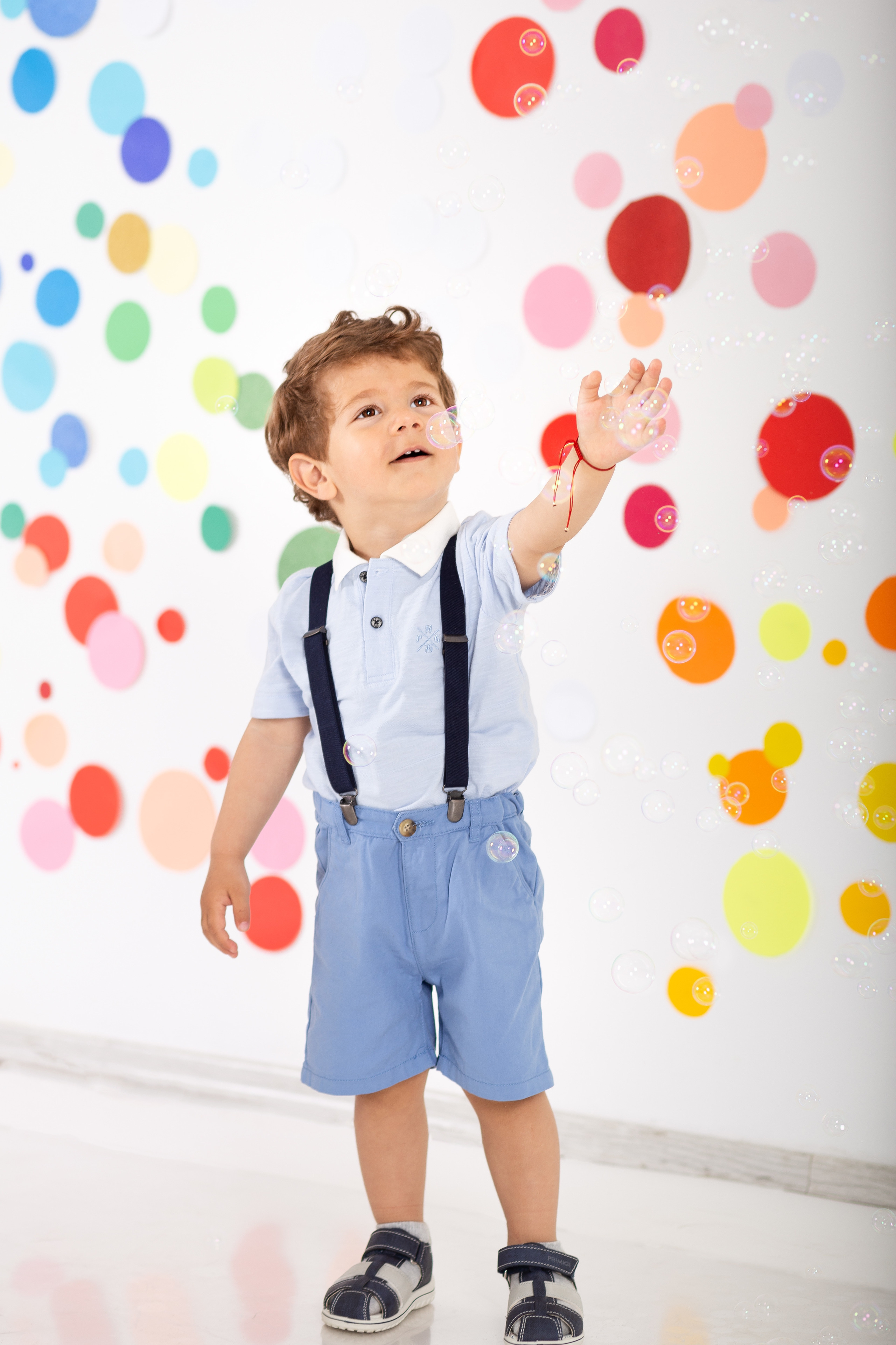 Детски тематични фотосесии. Фотограф Бургас. Фотосесии в студио и на открито, портрети, заснемане